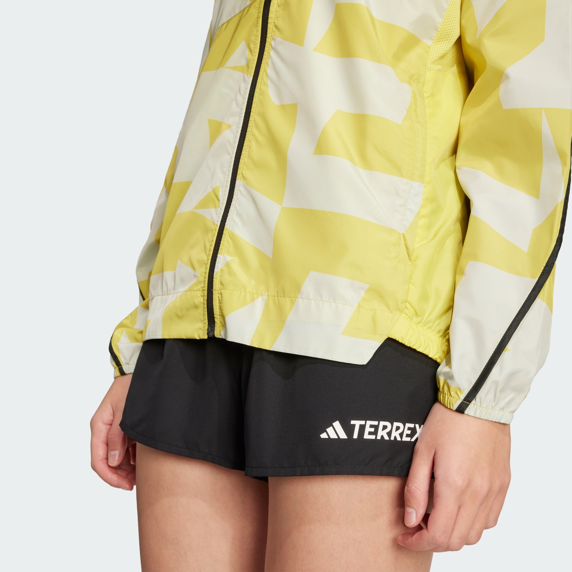 Terrex Multi Printed Wind Jacket