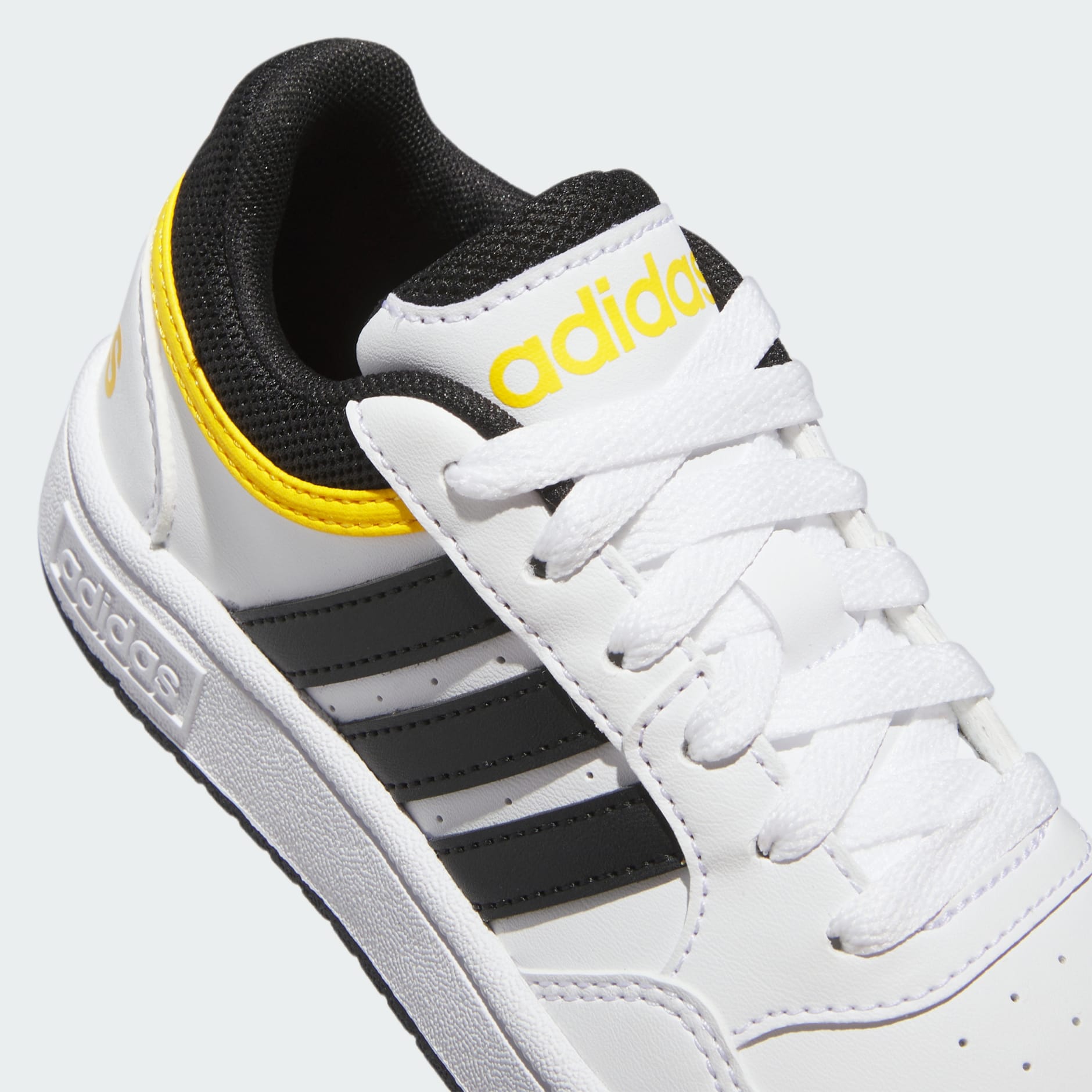 Pantofi sport Hoops