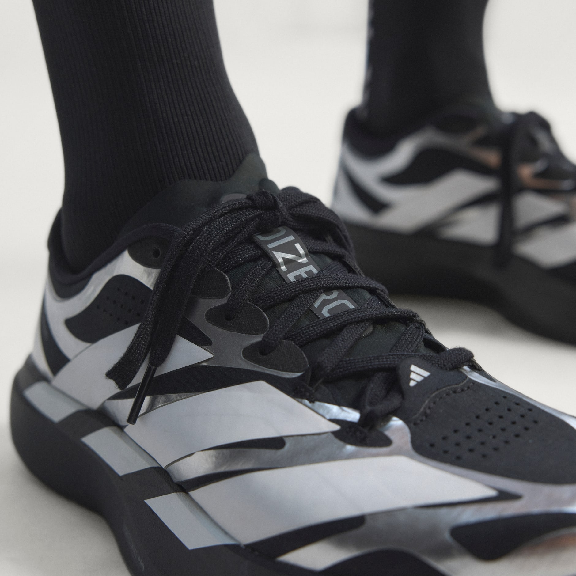 ADIZERO EVO SL EXO 跑鞋