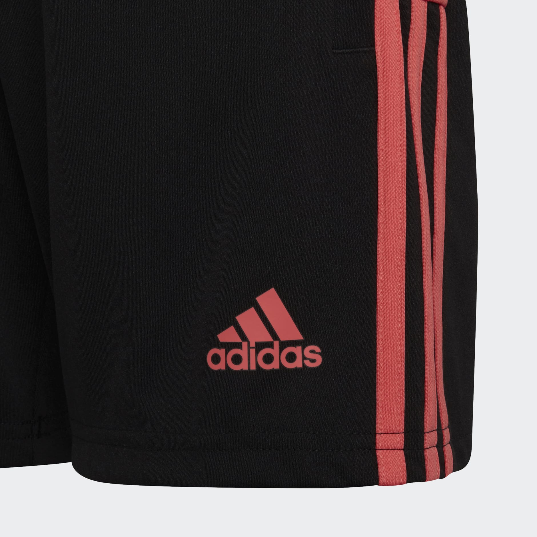 Tiro Essentials Shorts