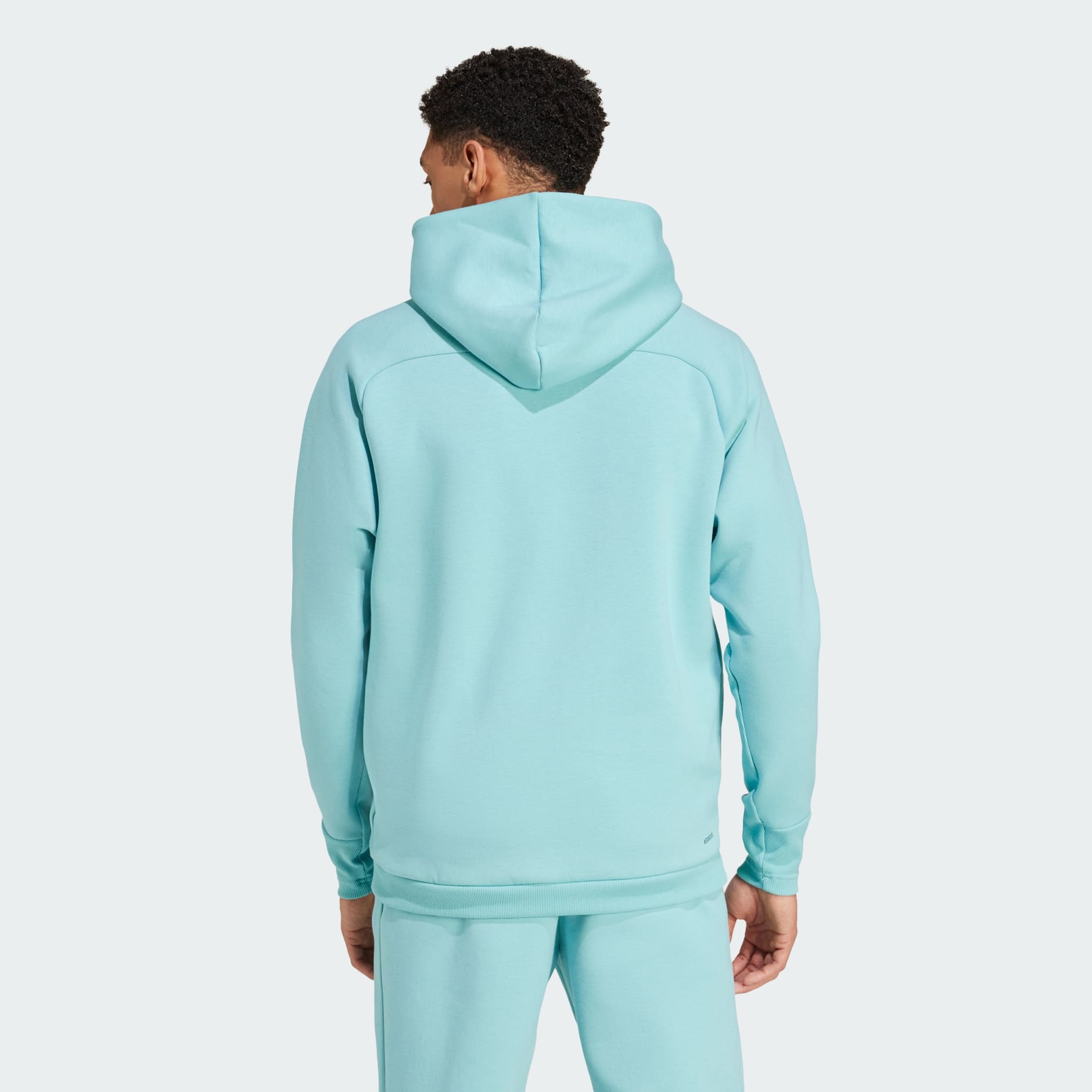 Voyage Performance Hoodie