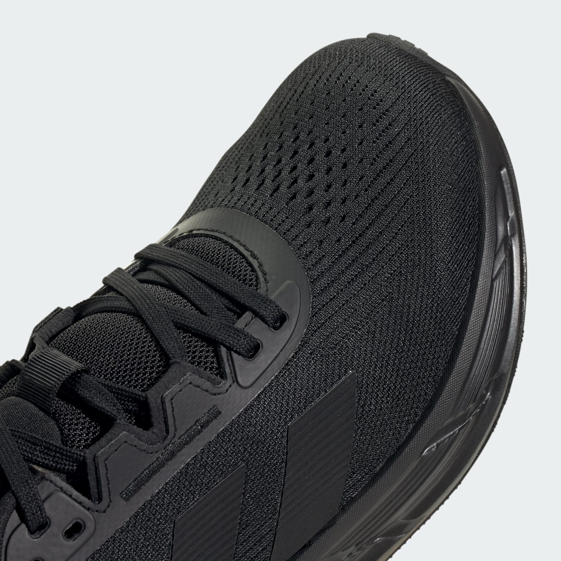 Questar 3 Running Shoes