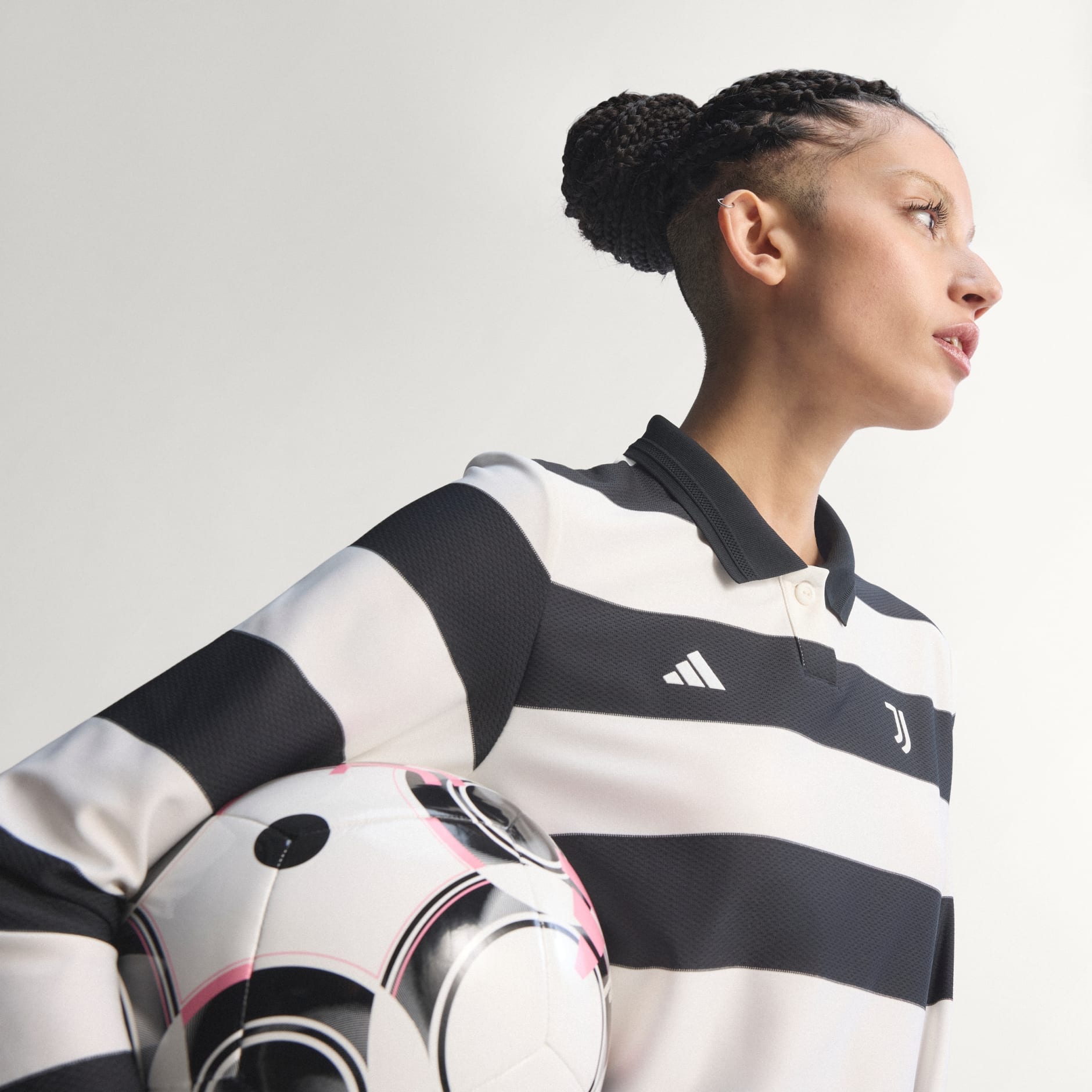 TRICOU CU M&Acirc;NECI LUNGI SGURA AUTHENTIC PENTRU FEMEI