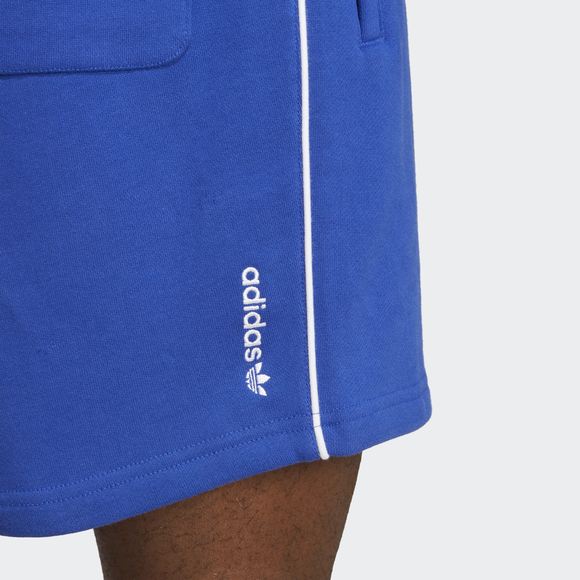 Adidas clearance seasonal shorts