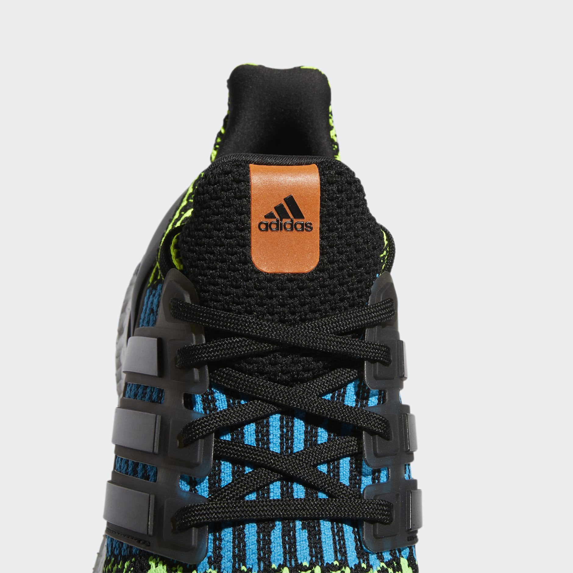 Ultraboost 5.0 DNA Shoes