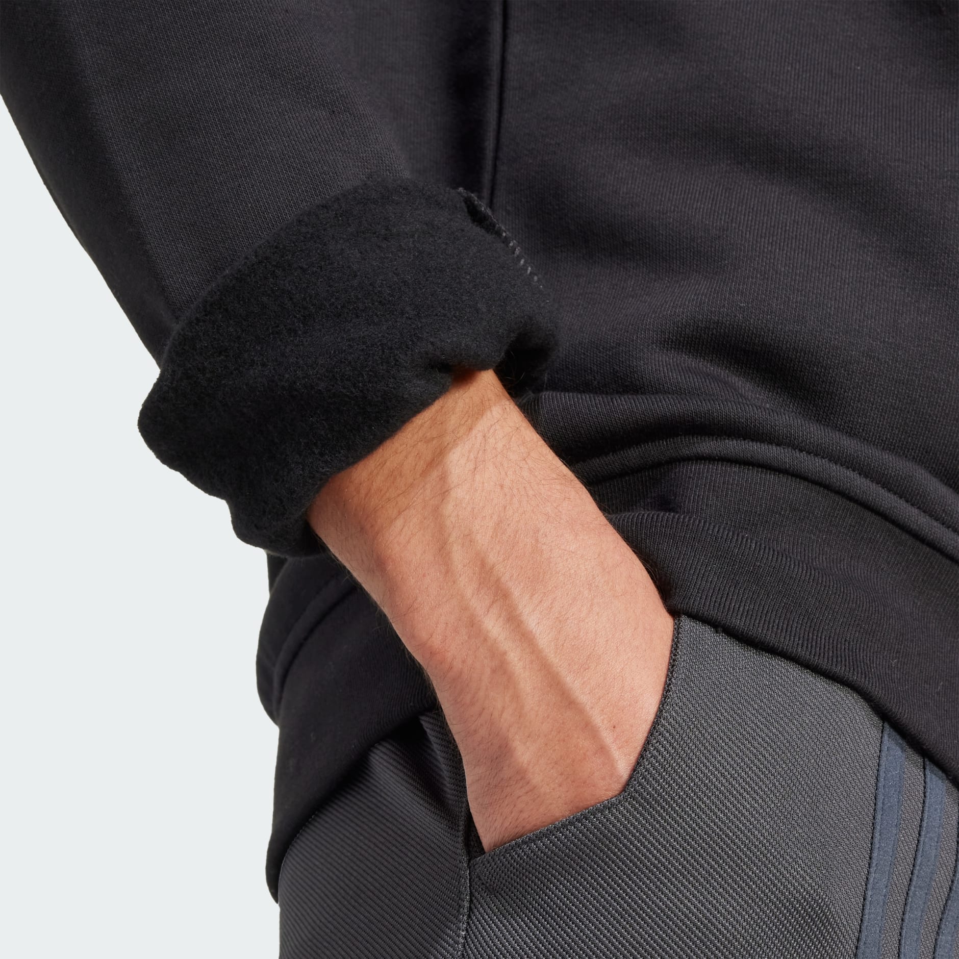 Hanorac cu guler rotund din fleece și imprimeu cu stațiune de ski