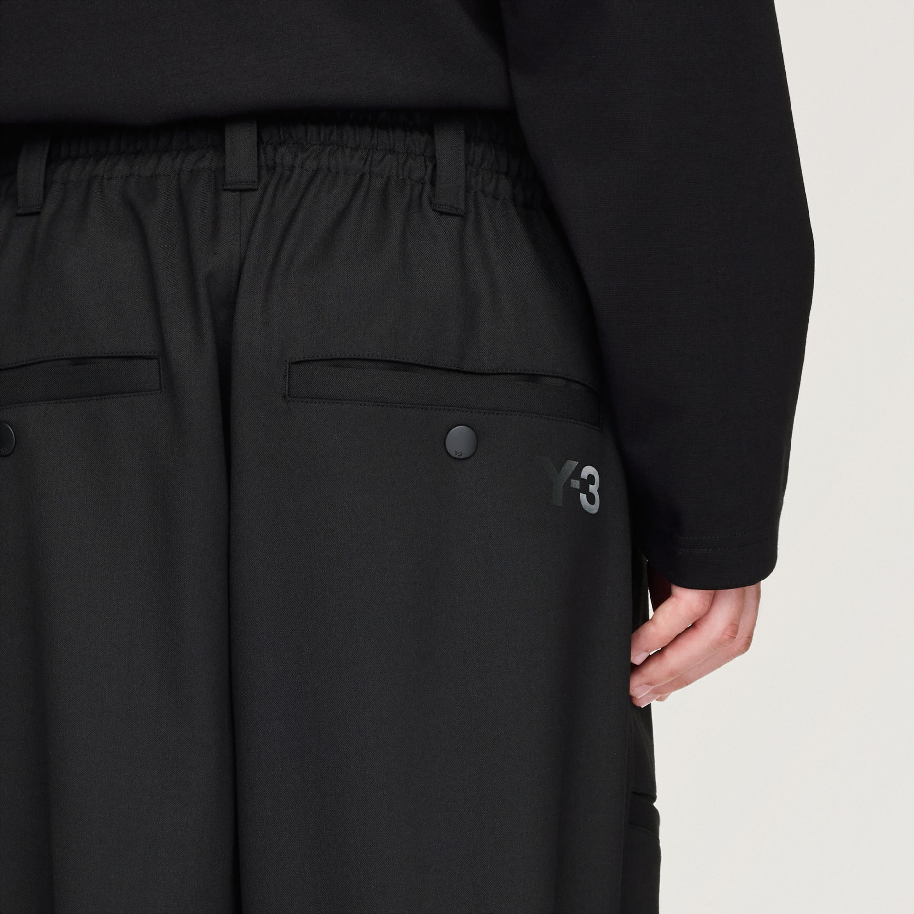 Vunene hlače s man&scaron;etama Y-3 Refined