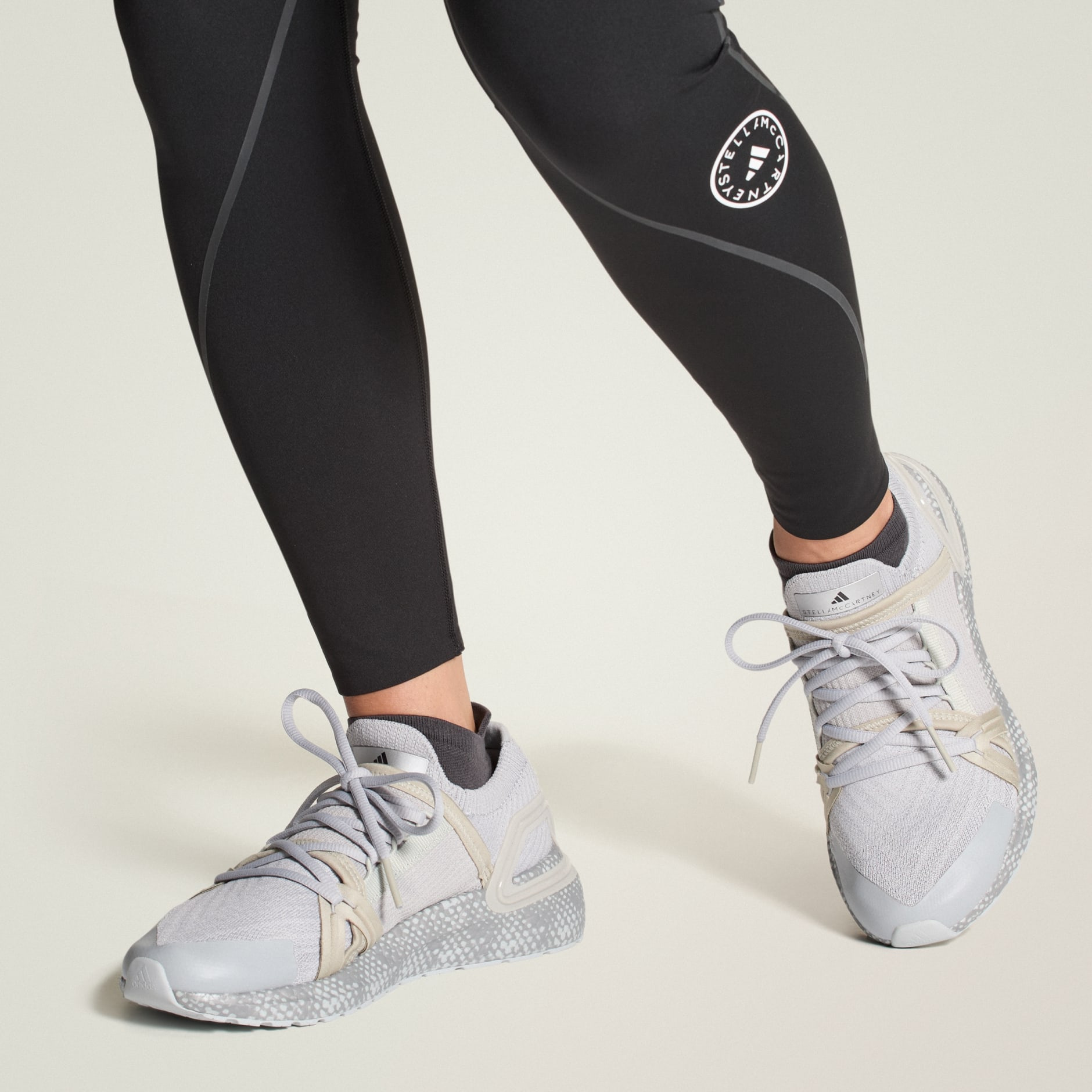 נעלי adidas by Stella McCartney Ultraboost DNA