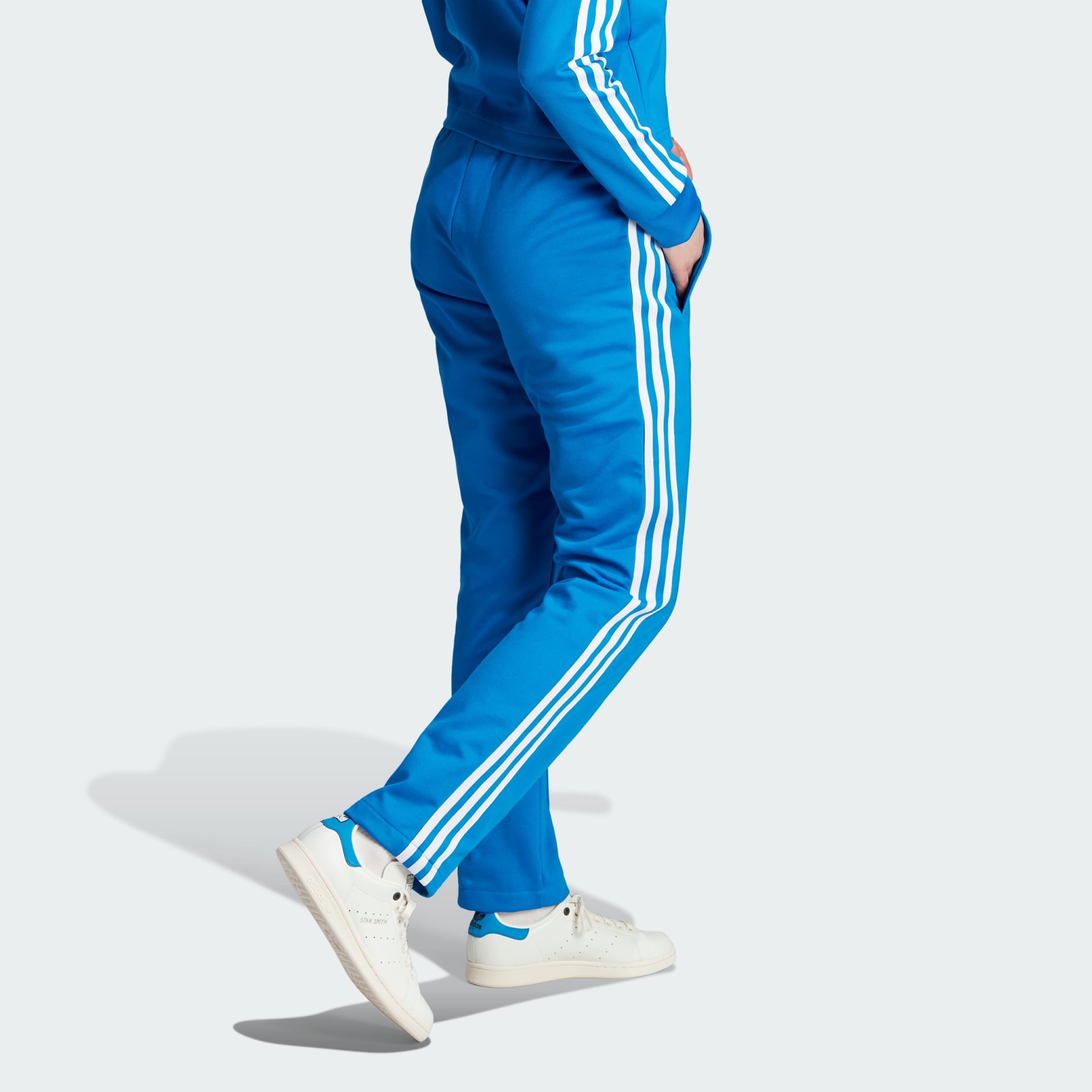 Share 78+ blue adidas track pants womens - in.eteachers