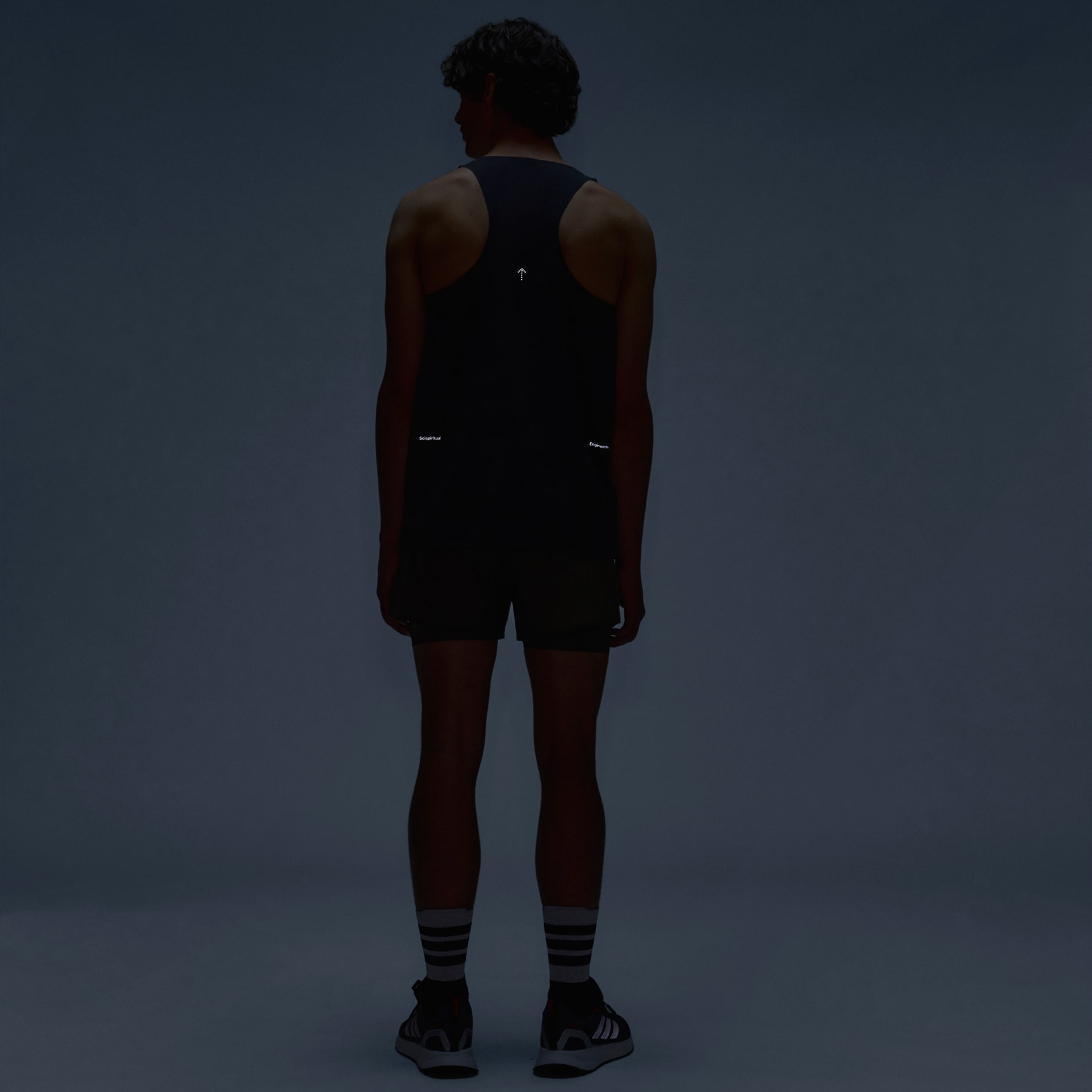 גופיית ריצה Adi365 H.Koumori