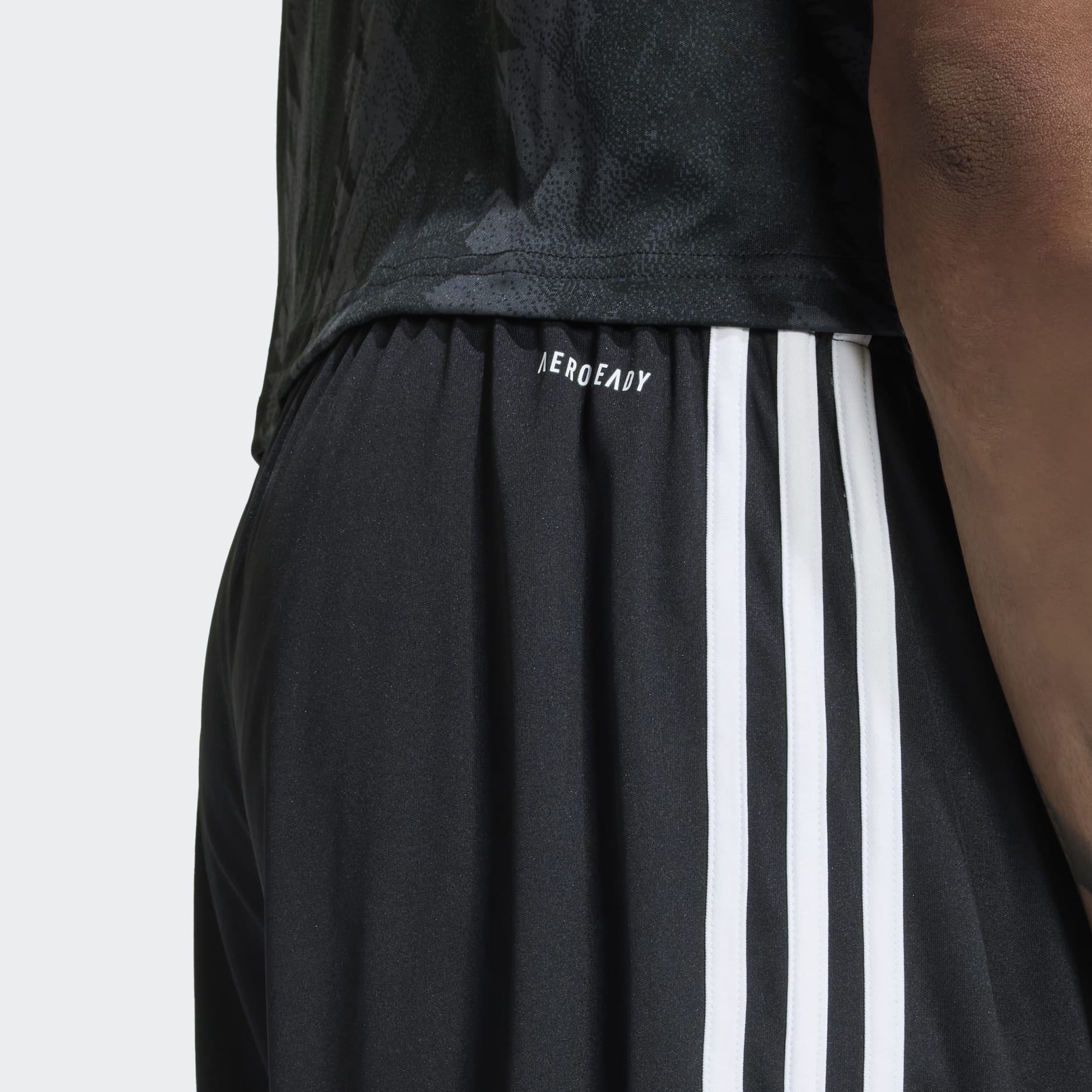 Juventus 22/23 Away Shorts