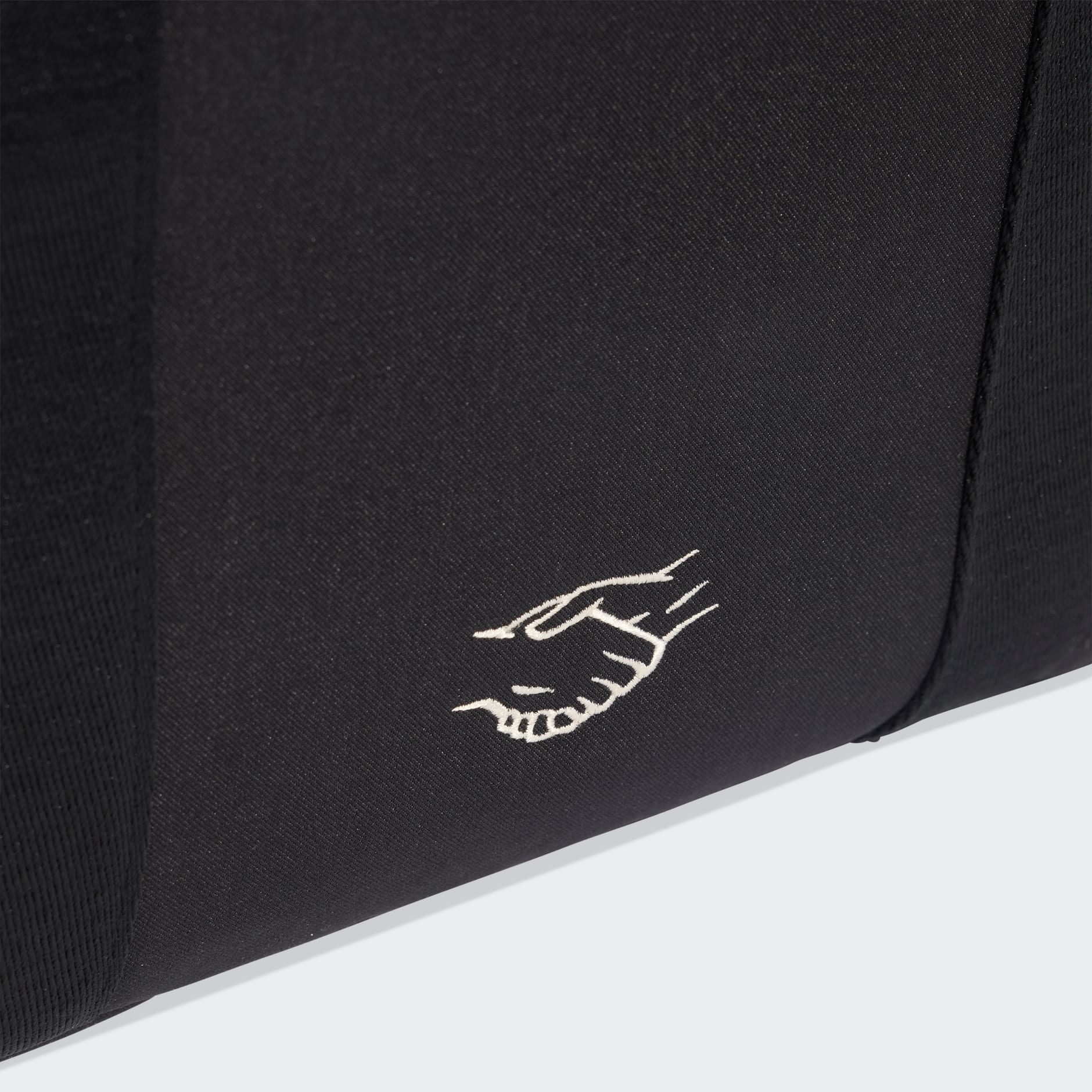 GEANTĂ TOTE CONSORTIUM