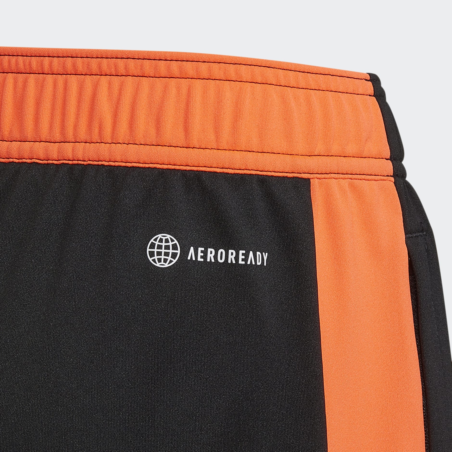 Tiro Essentials Shorts