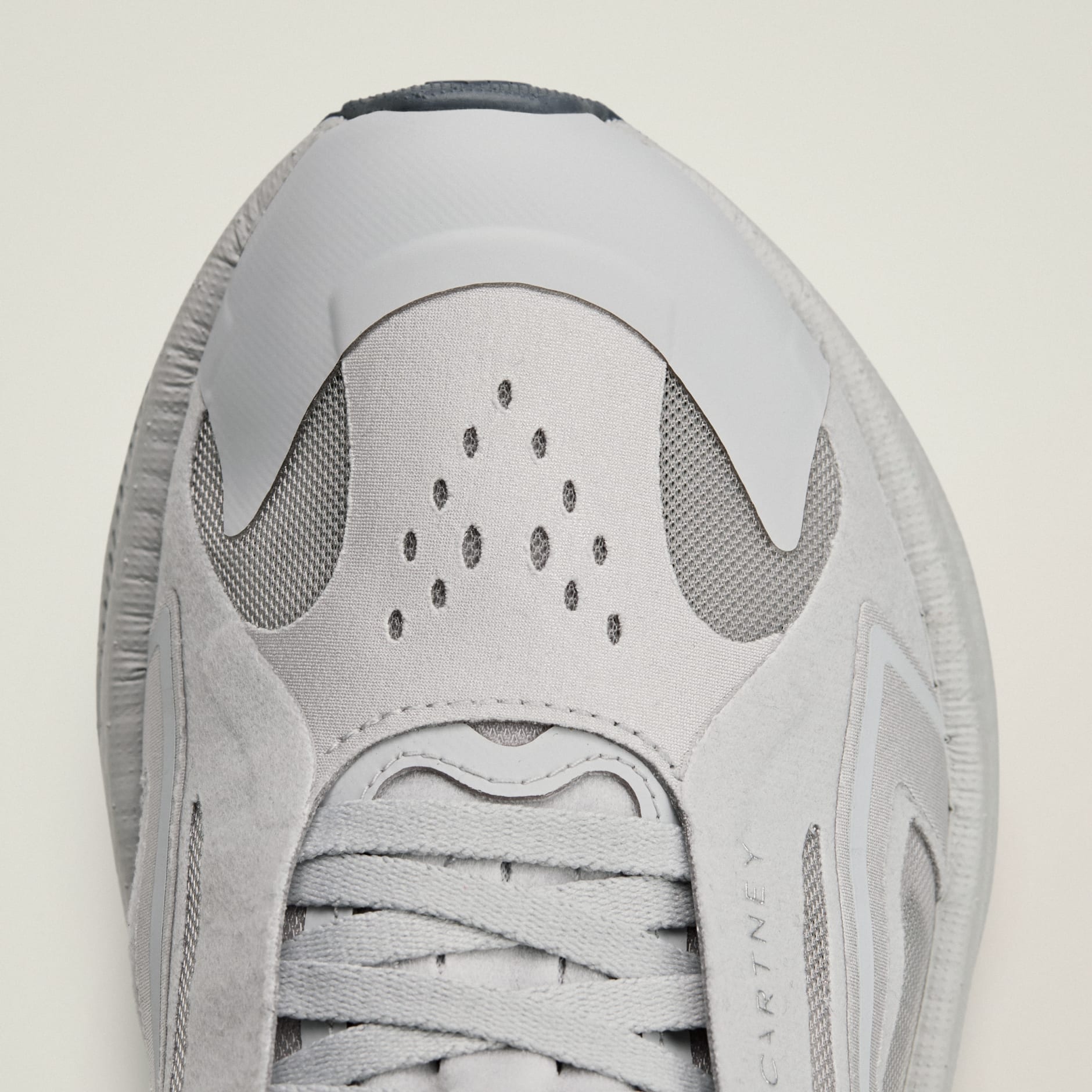 Pantofi adidas by Stella McCartney Ultraboost 5