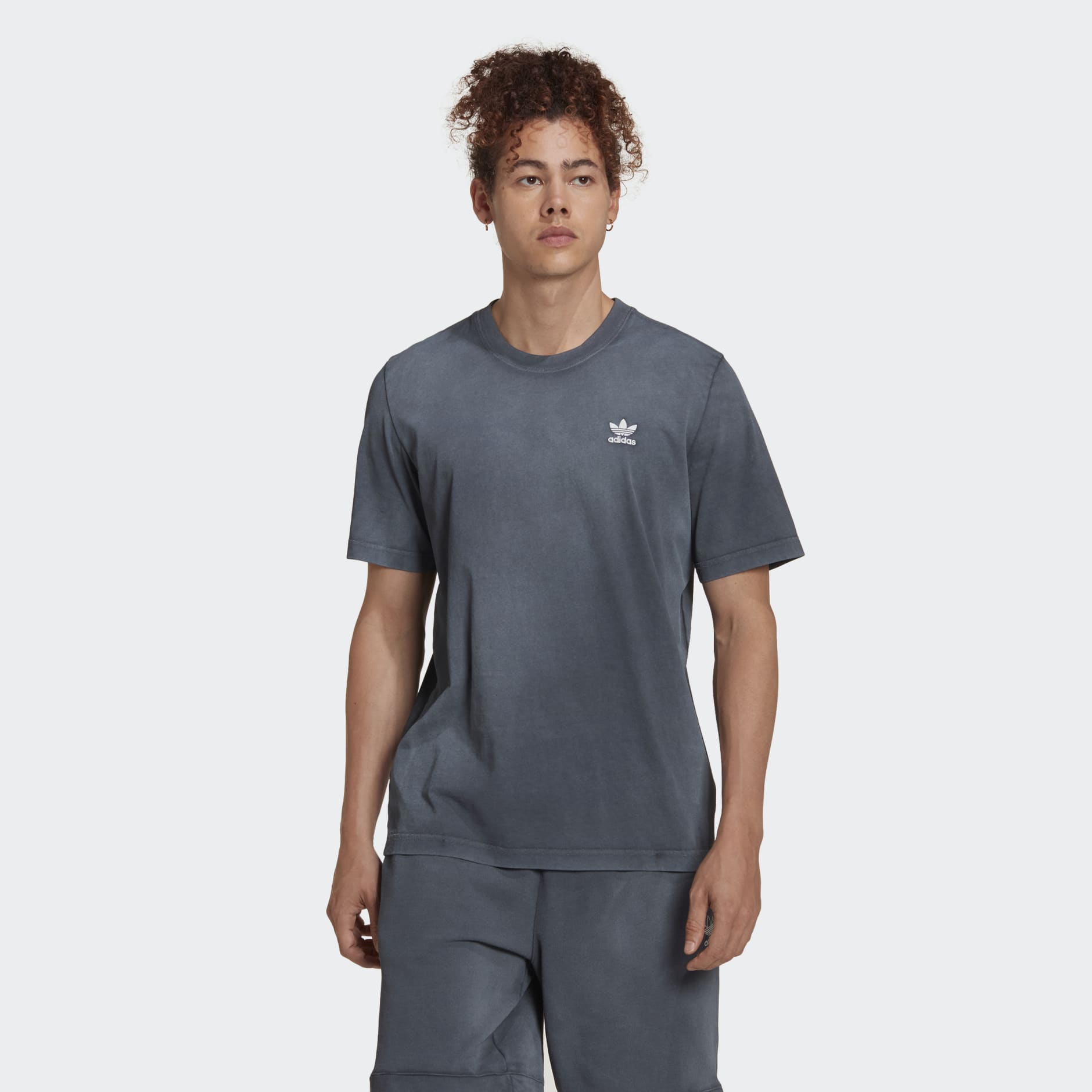 Camiseta Essentials+ Dye