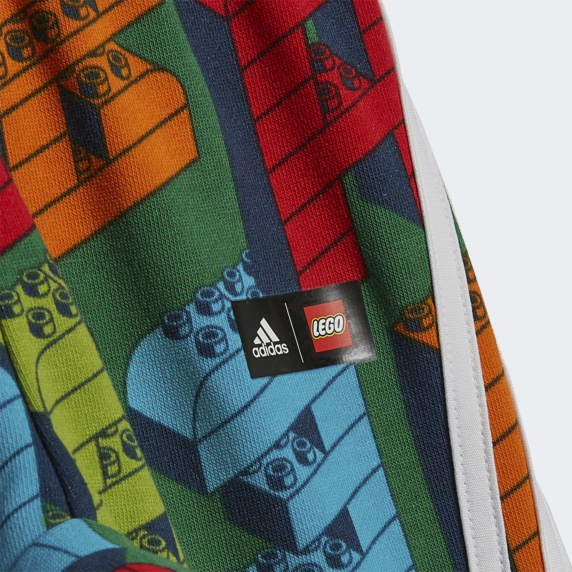 طقم adidas x Classic LEGO® Tee and Pants