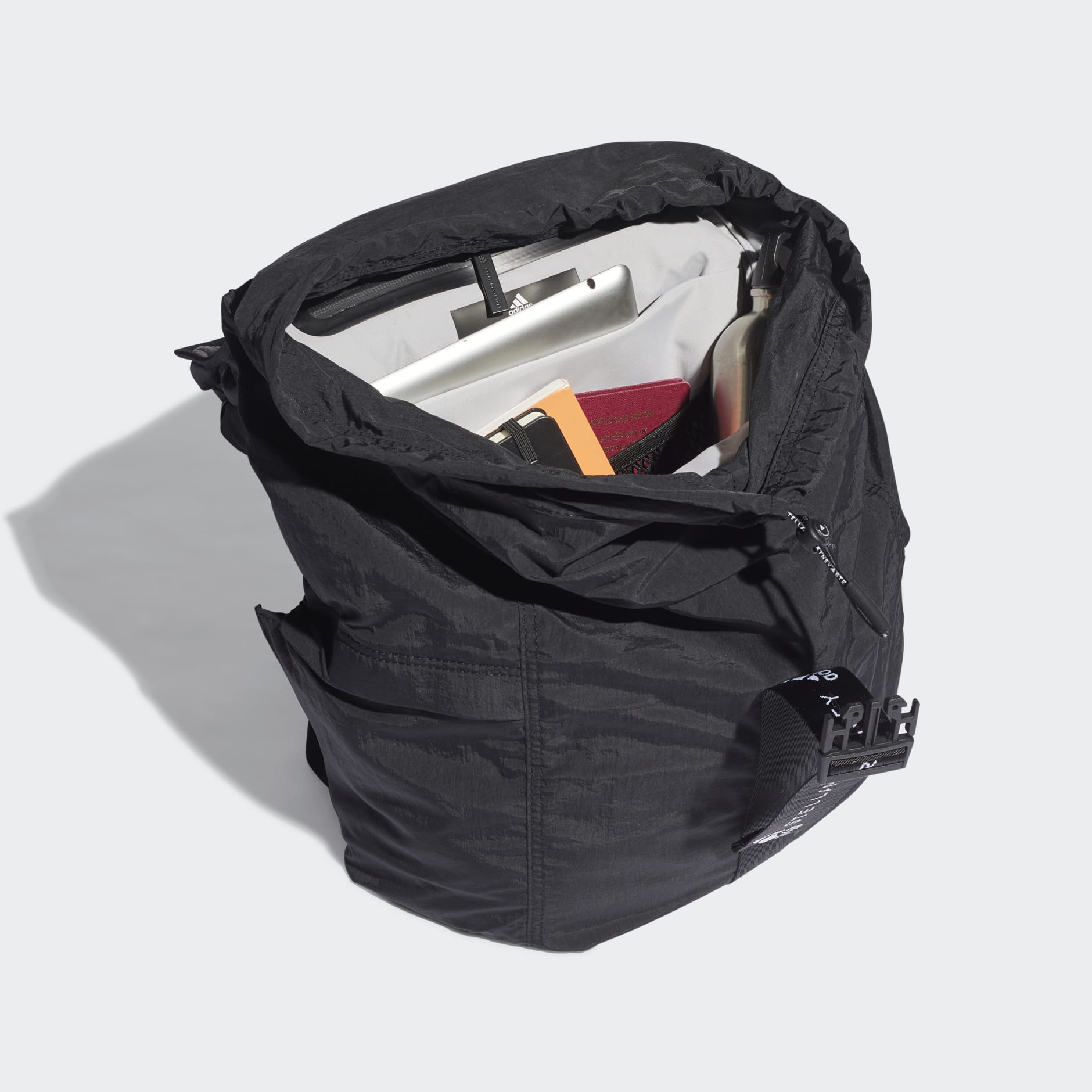 Travelling bags, YOGA, Adidas by Stella McCartney