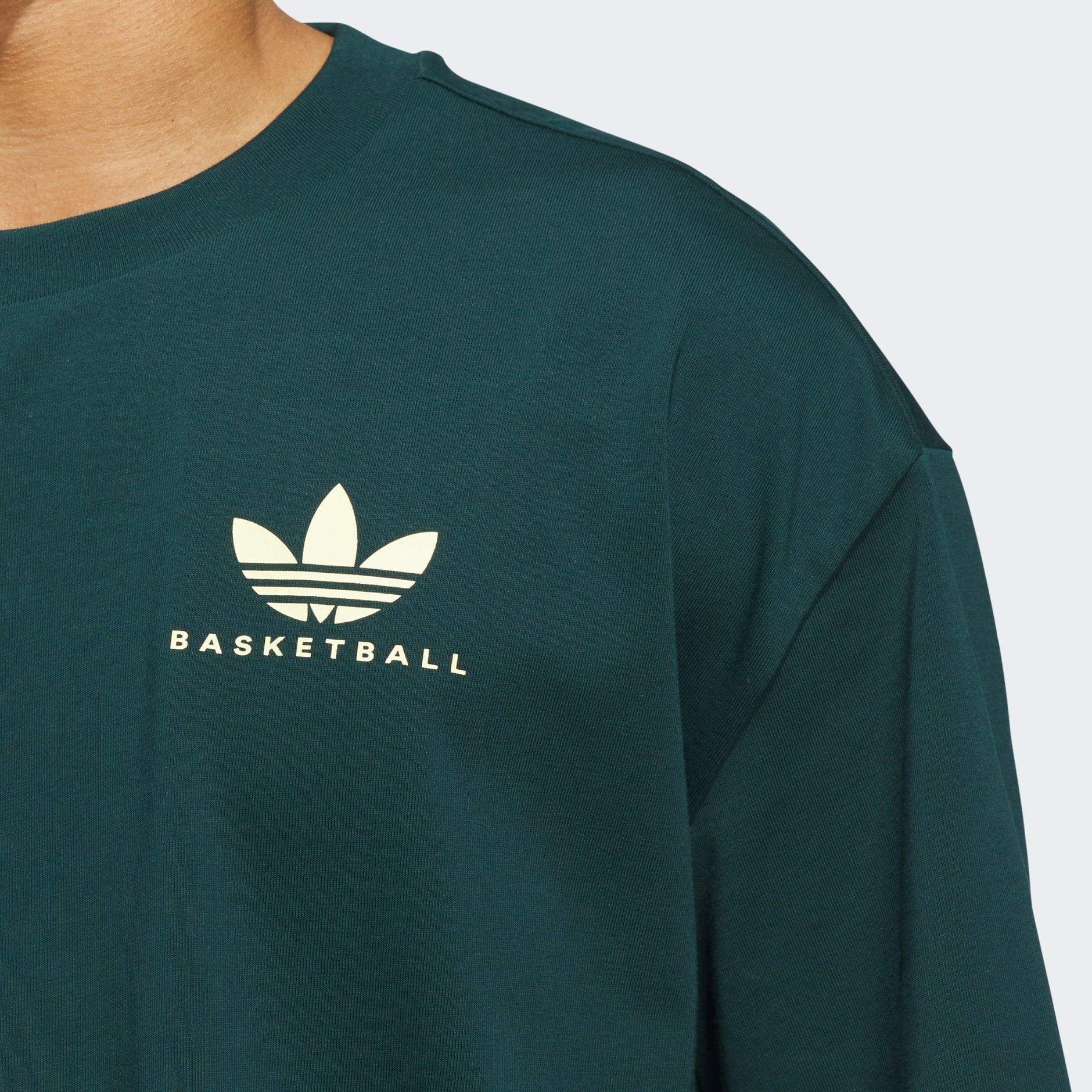 Worldwide Hoops GFX Tee