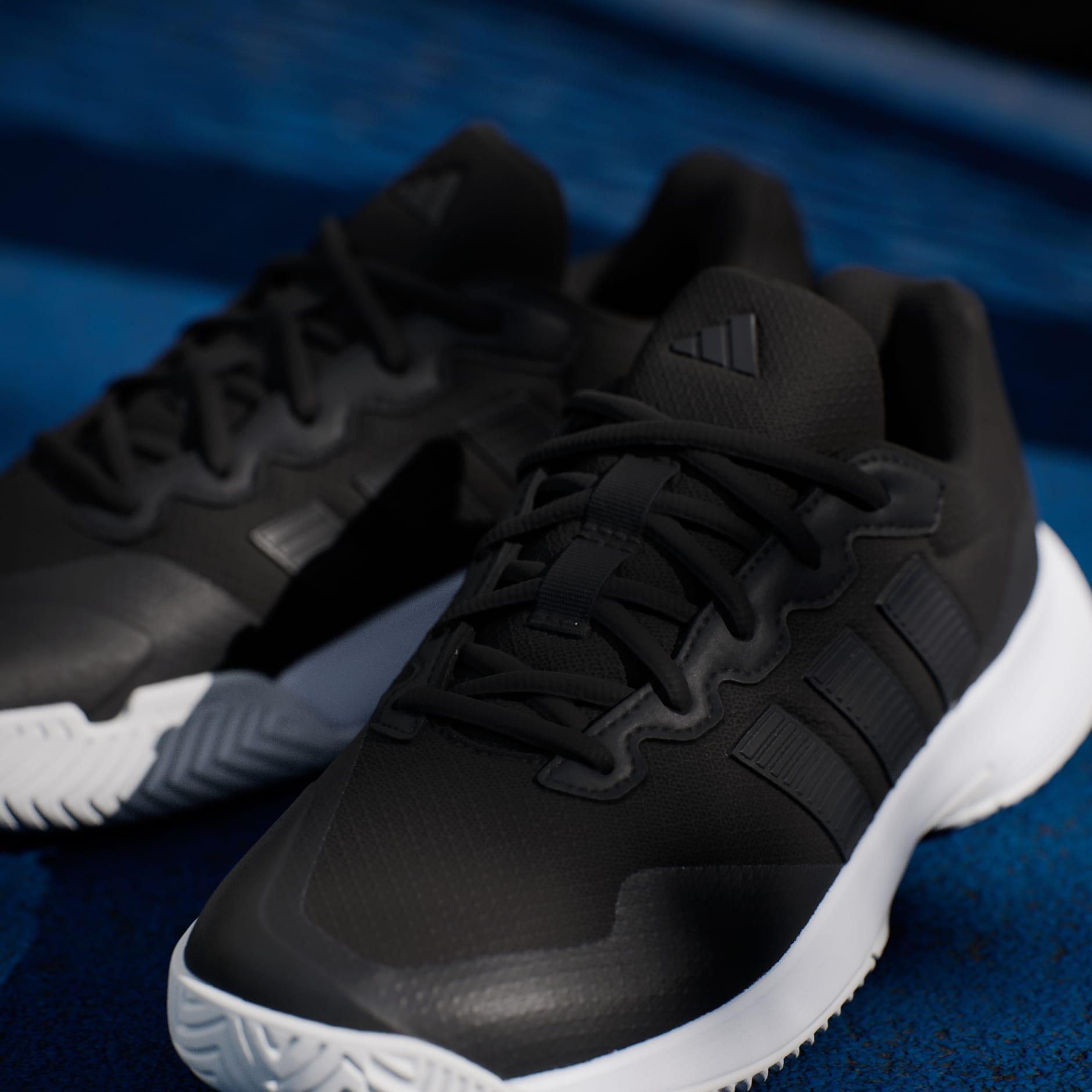 GAMECOURT 2 TENNIS SHOES