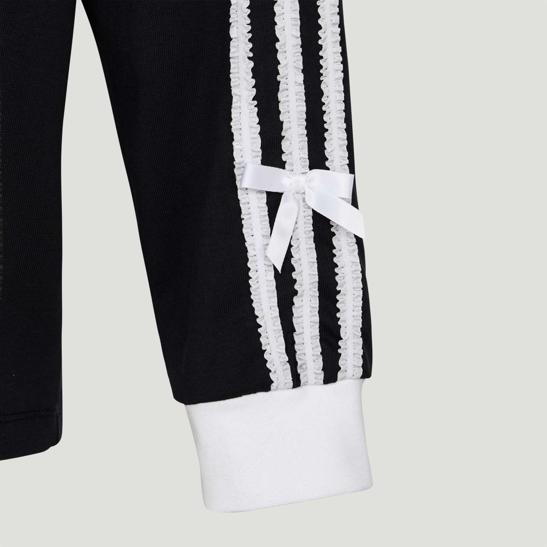 ORIGINALS Junior Girls Long Sleeve Tee