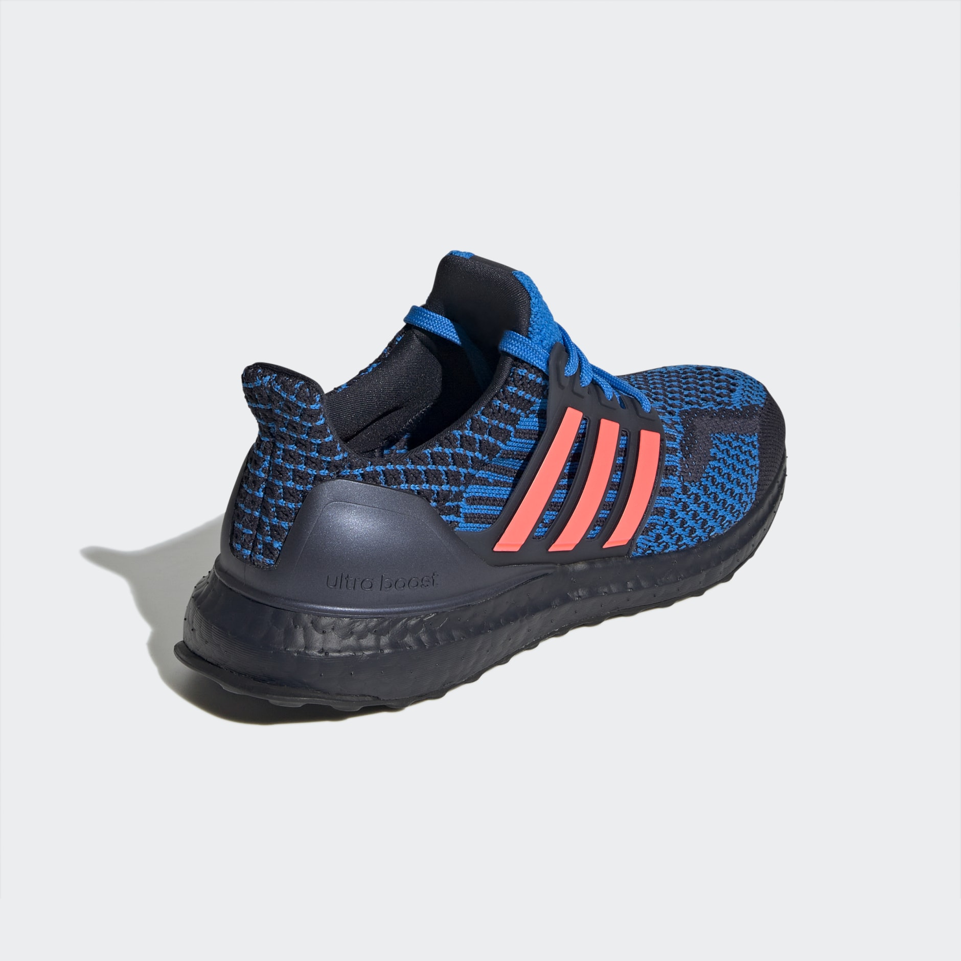 Ultraboost 5.0 DNA Shoes