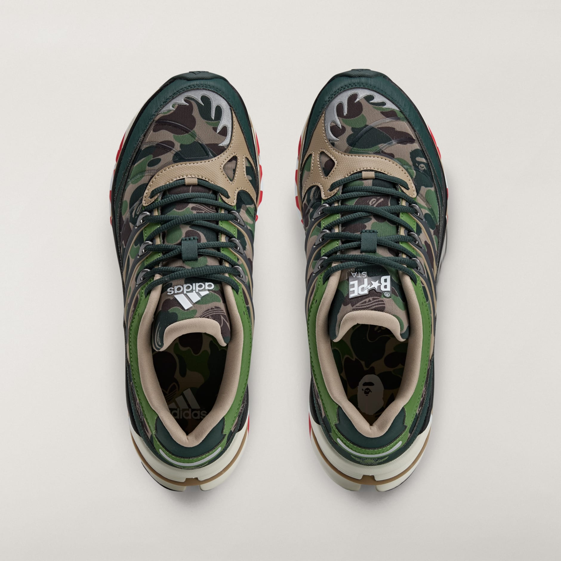 ADISTAR HRMY BAPE&reg; Trainers