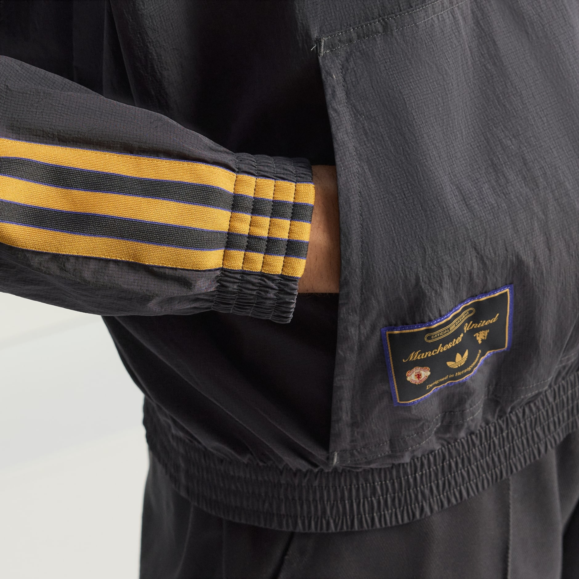 Manchester United Terrace Icons Half-Zip Jacket