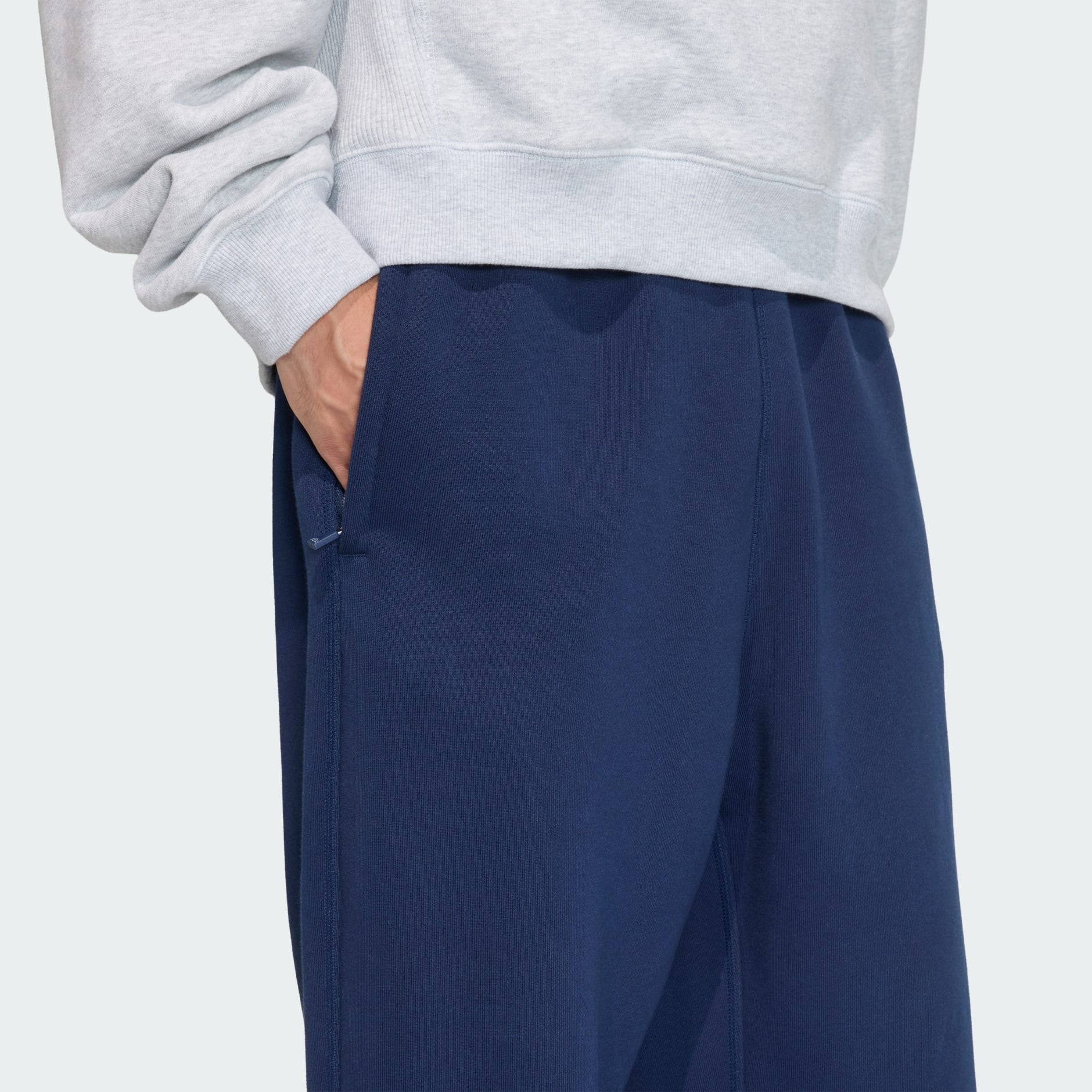 PANTALONI DE TRENING ADIDAS EQUIPMENT OPEN HEM
