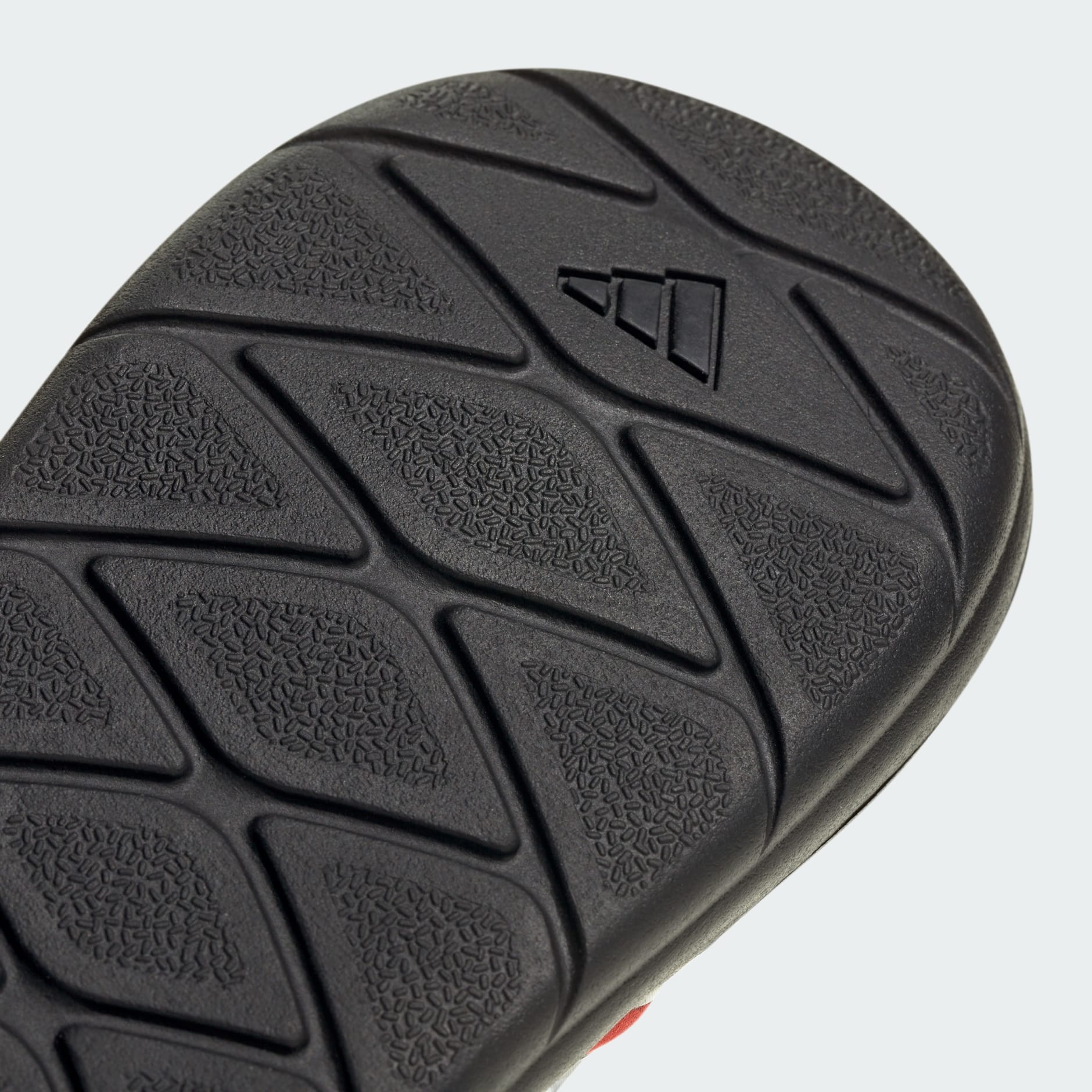 حذاء أديداس للأطفال ببُنية Monofit مستوحى من ديزني ميكي ماوس