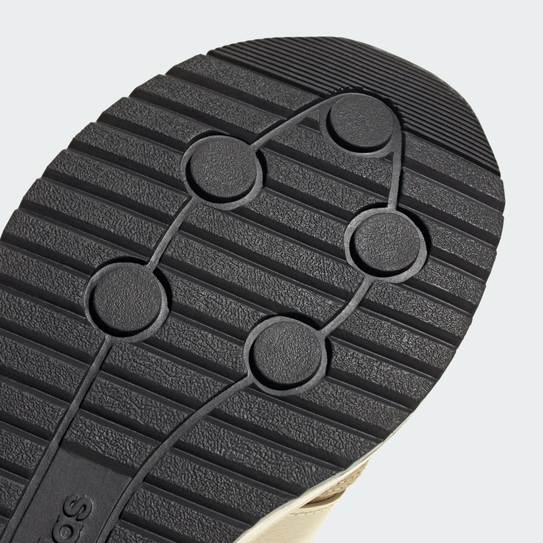 حذاء RUN 70s 2.0