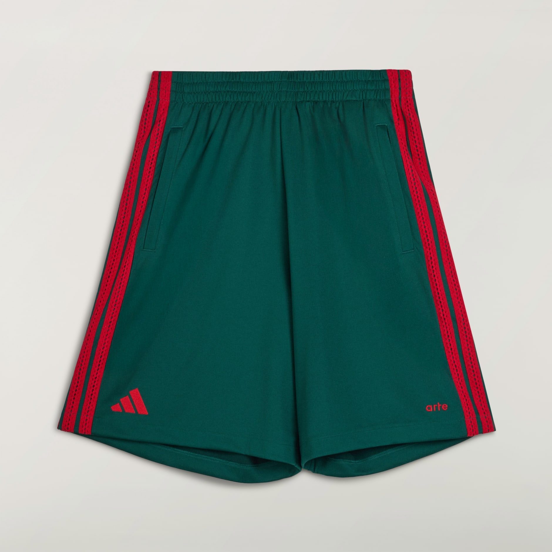Pantaloni scurți adidas x Arte Antwerp