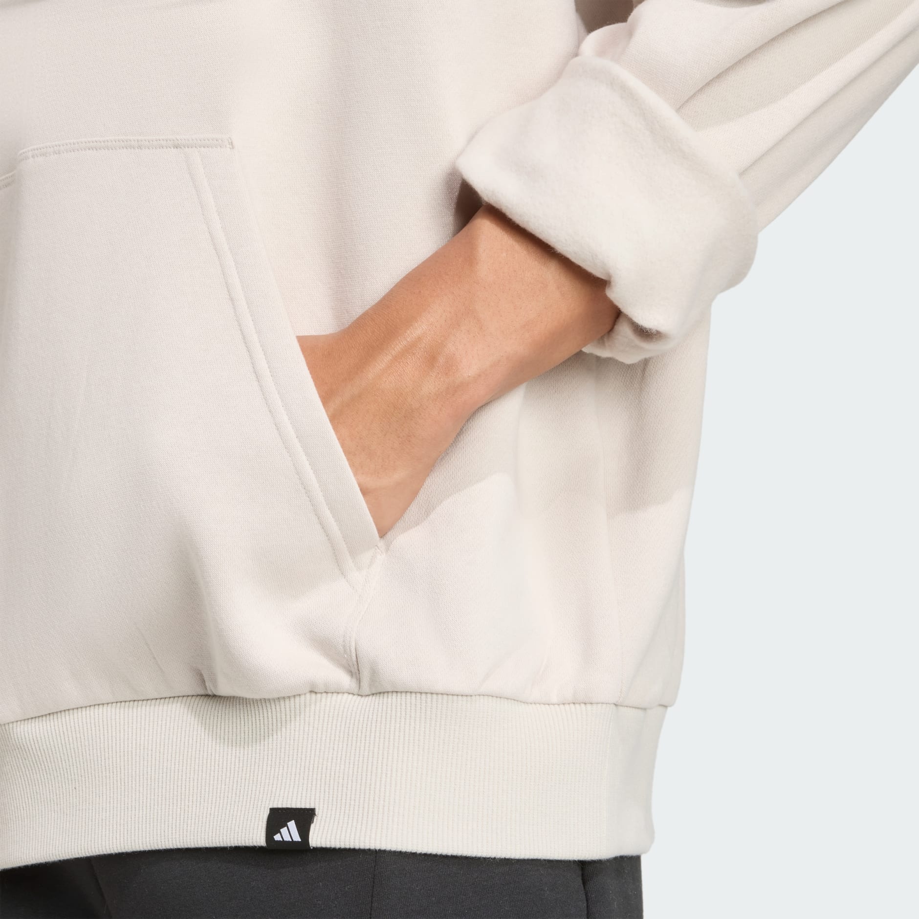 كنزة Power Graphic