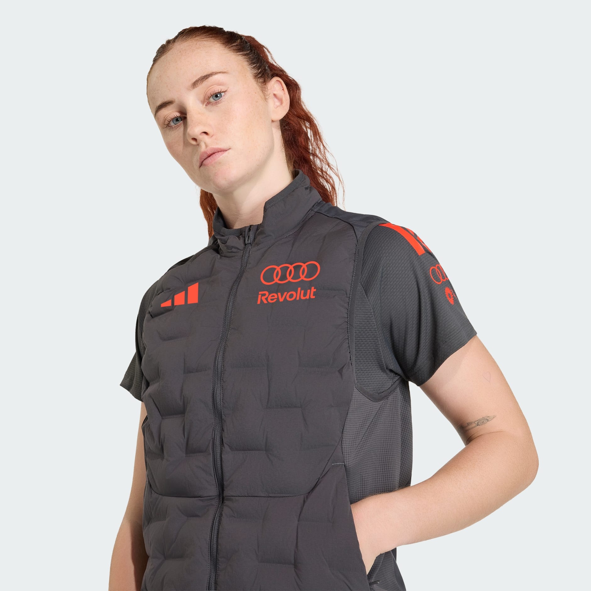 VESTĂ CĂPTUȘITĂ AUDI REVOLUT F1 TEAM MECHANICS