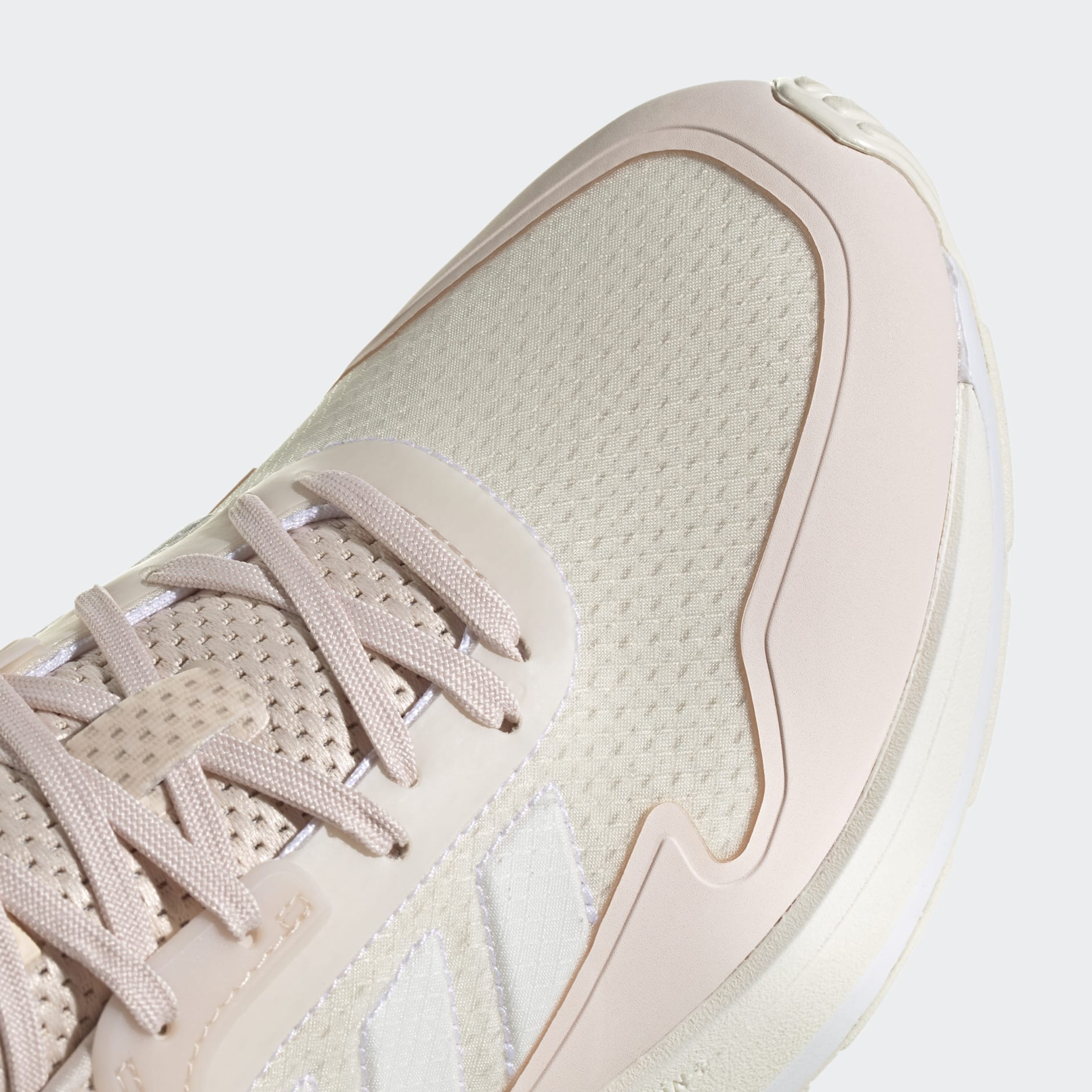 ZNCHILL LIGHTMOTION+ Shoes