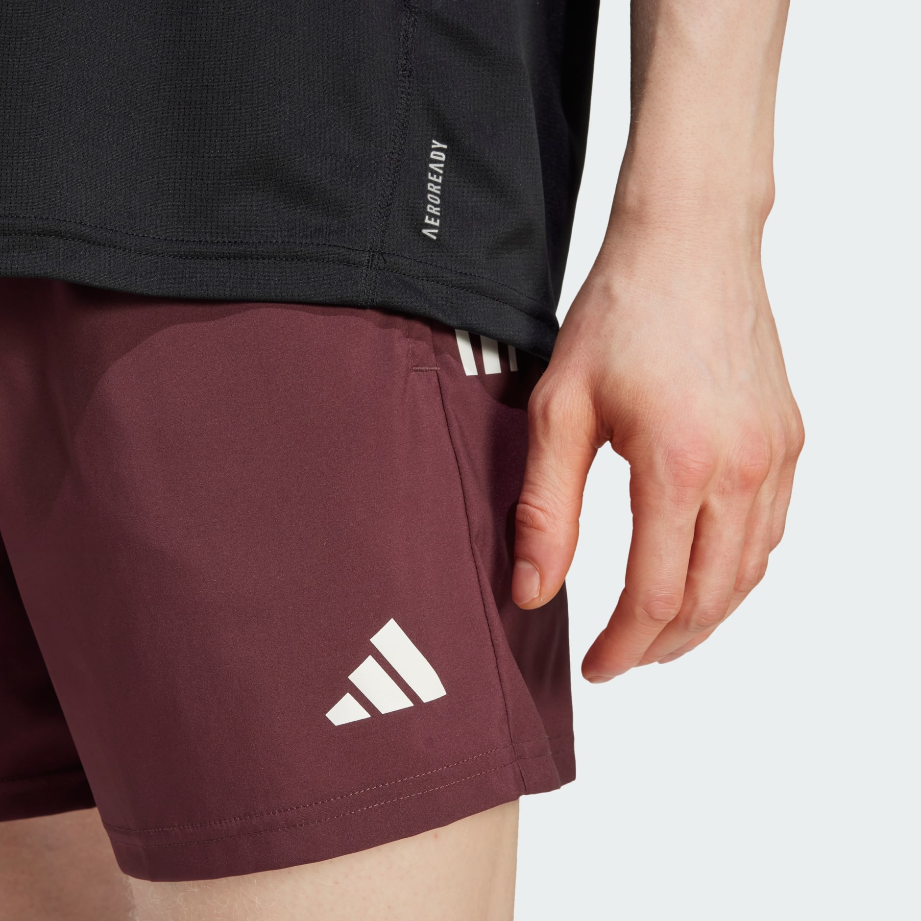 Pantaloni scurți Own the Run