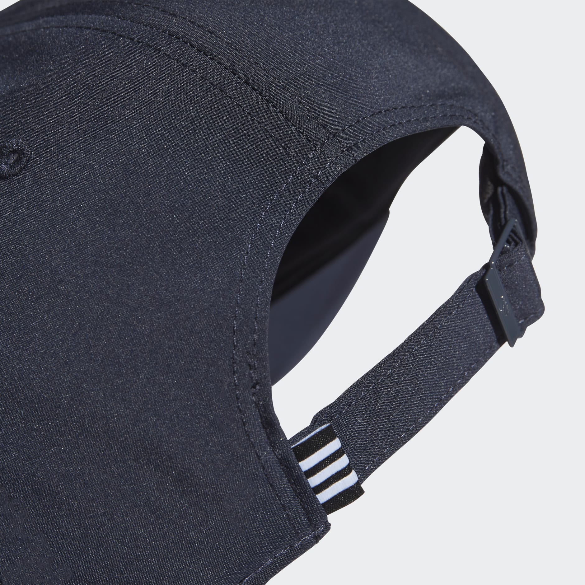 Gorra de Béisbol Liviana Logo Metálico