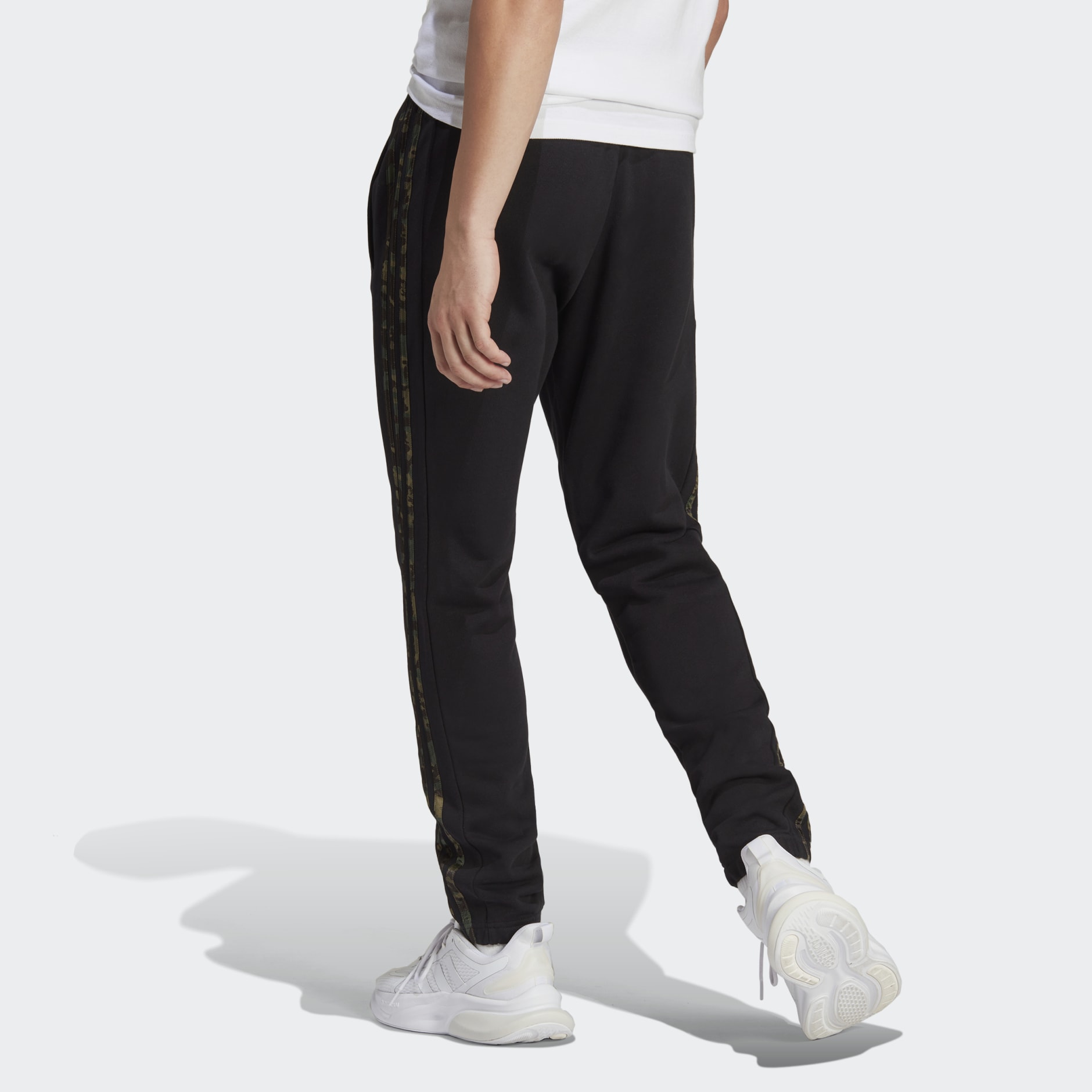 adidas Essentials French Terry Tapered Elastic Cuff 3-Stripes Pants - Black  | adidas GH | Turnhosen