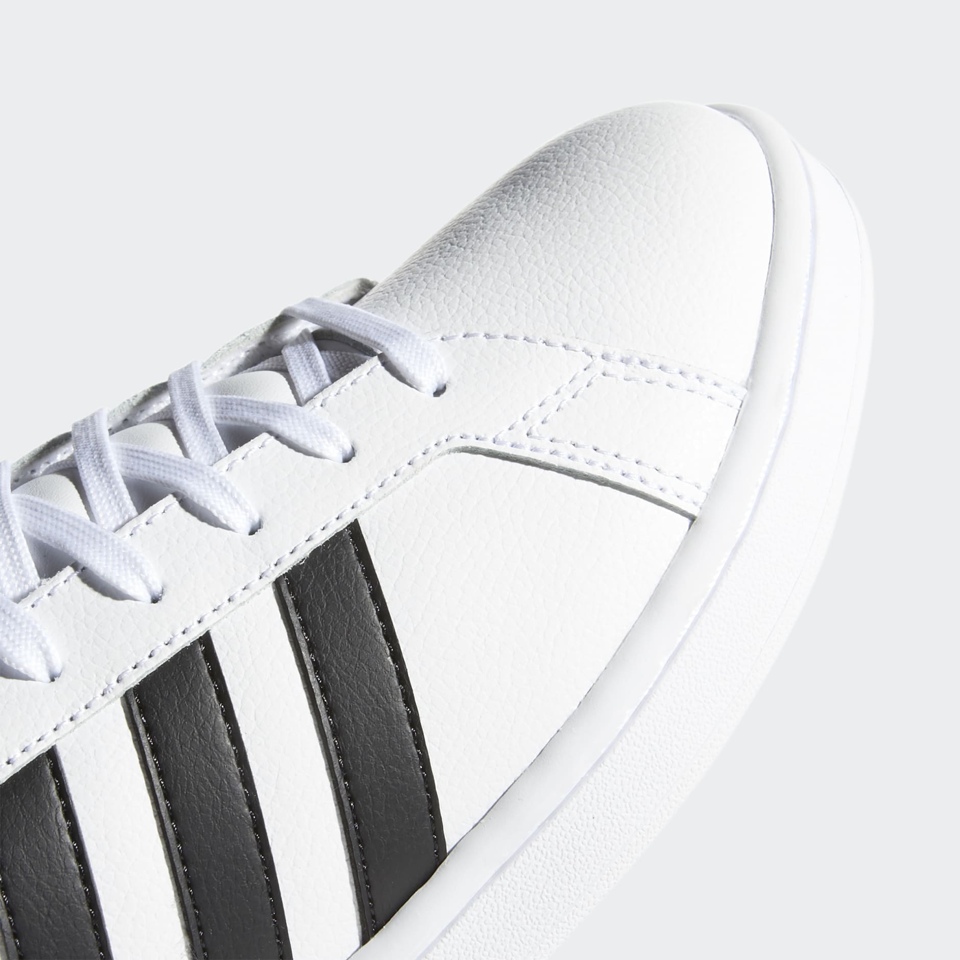 נעלי Grand Court Shoes