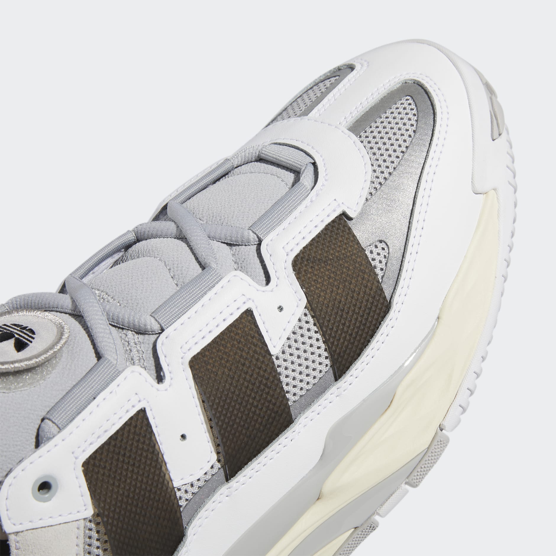 Niteball Shoes
