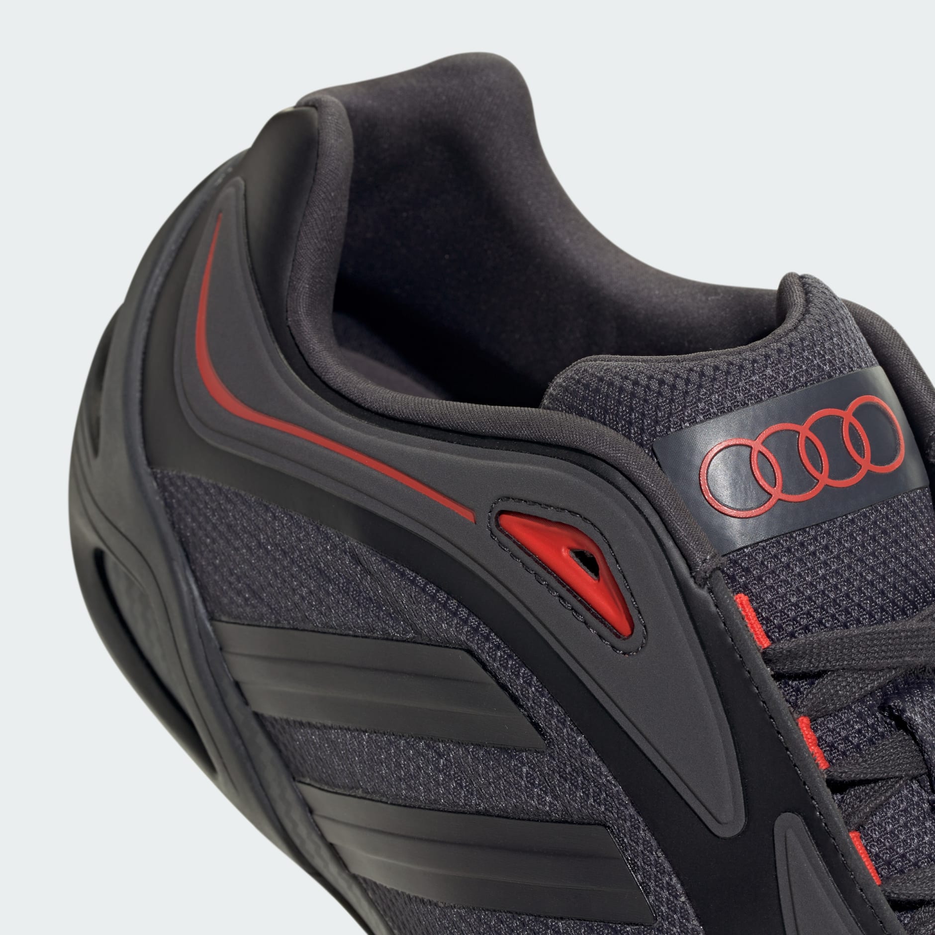 Pantofi Adiracer GT Audi