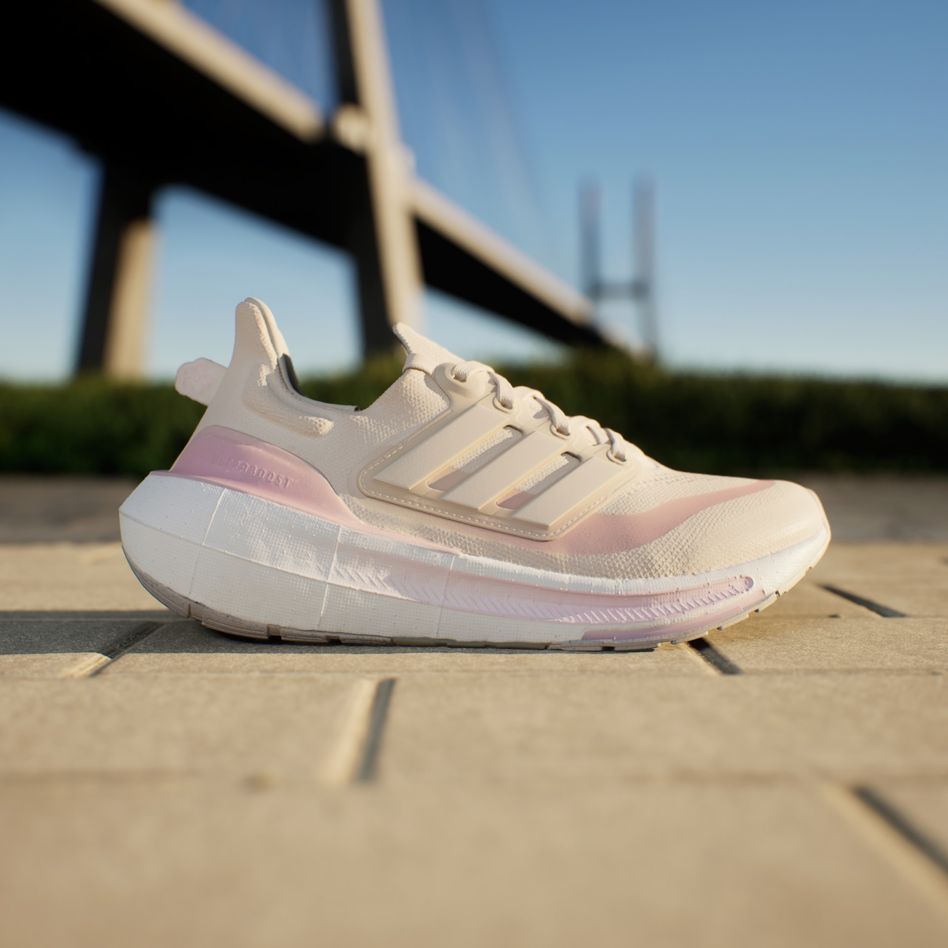 Tenis Ultraboost Light