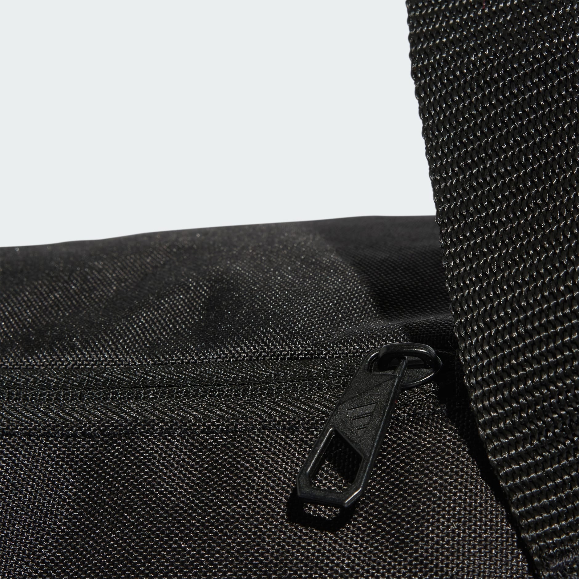 GEANTĂ SPORT TIRO MICĂ