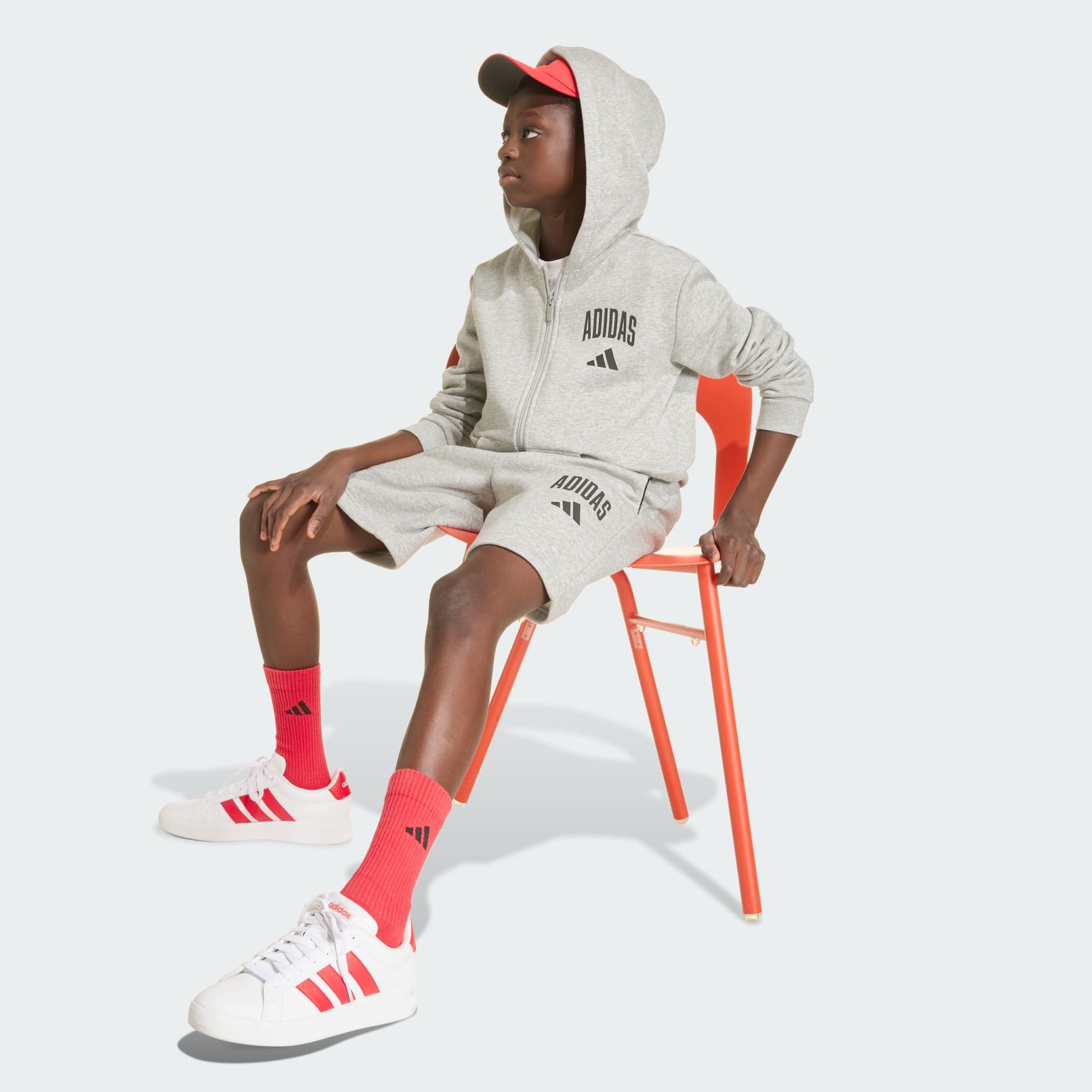 كنزة SEASONALS COLLEGIATE TYPOGRAPHY