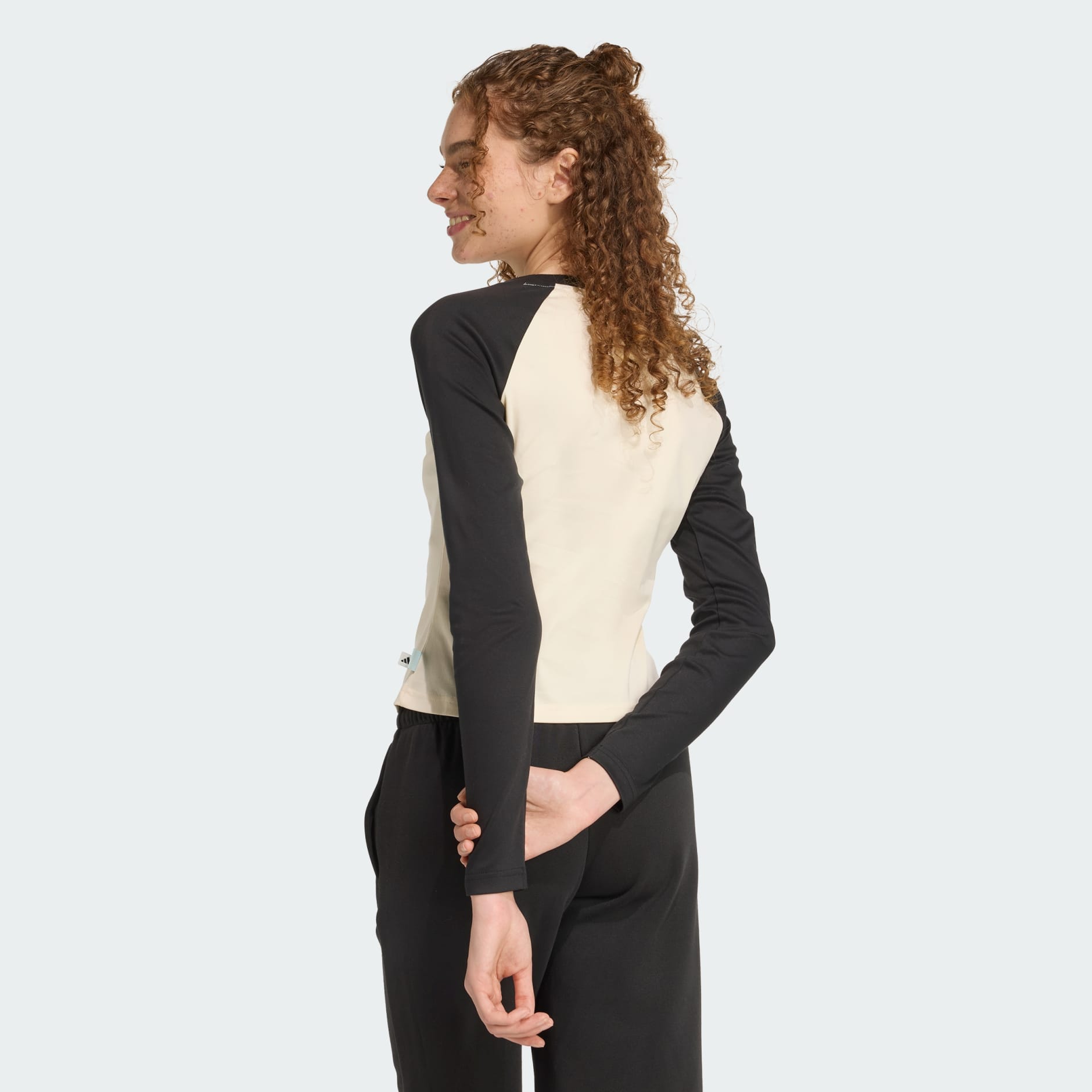 小貓貼布圖案長袖 T 裇