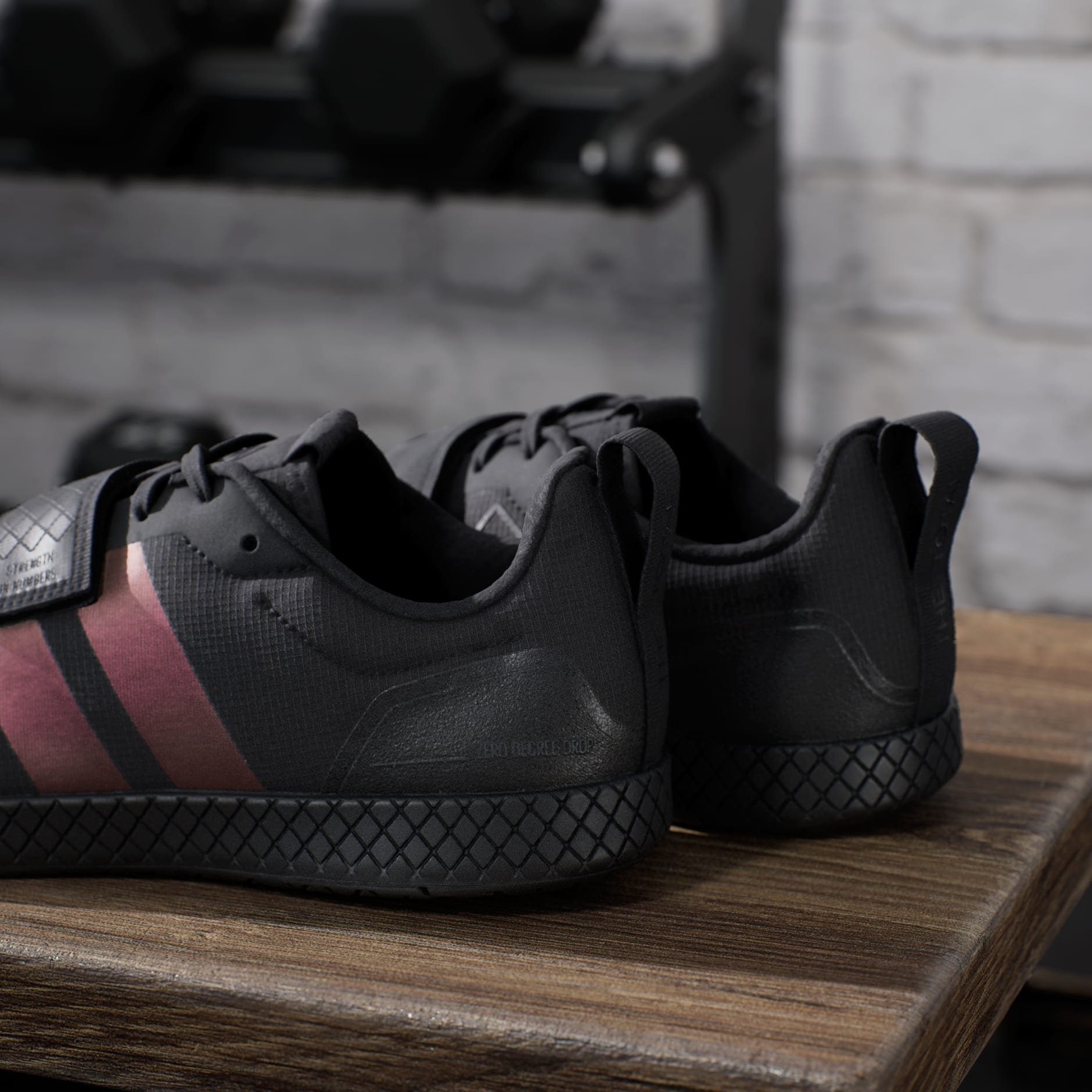 Pantofi pentru antrenament cu greutăți The Total