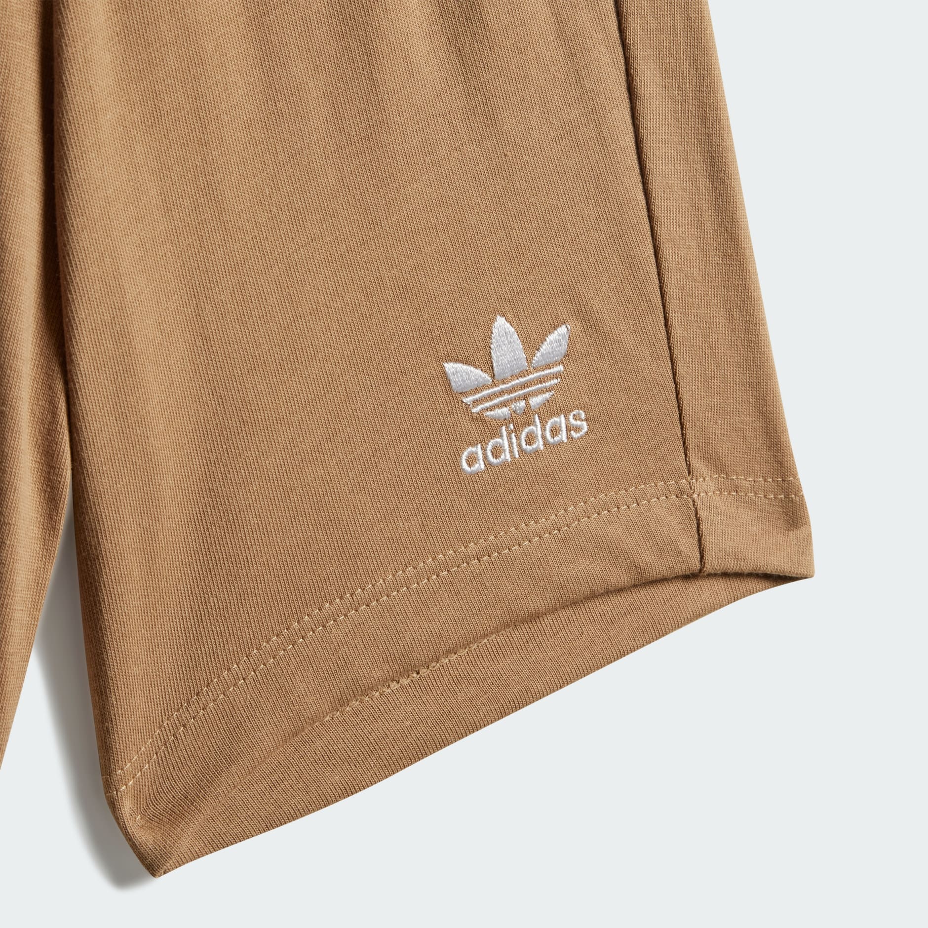 Set de tricou și pantaloni scurți pentru copii