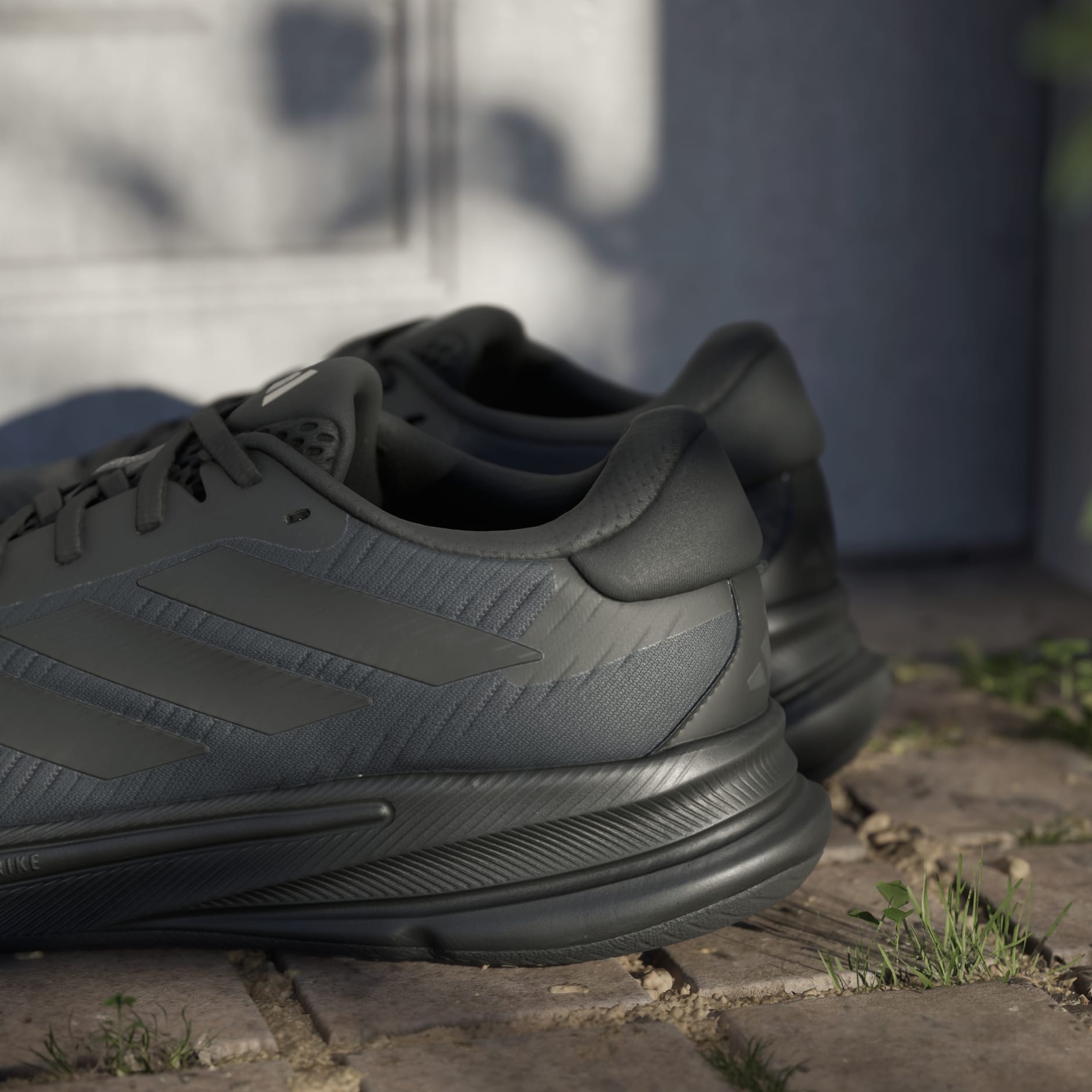 Supernova Ease Shoes