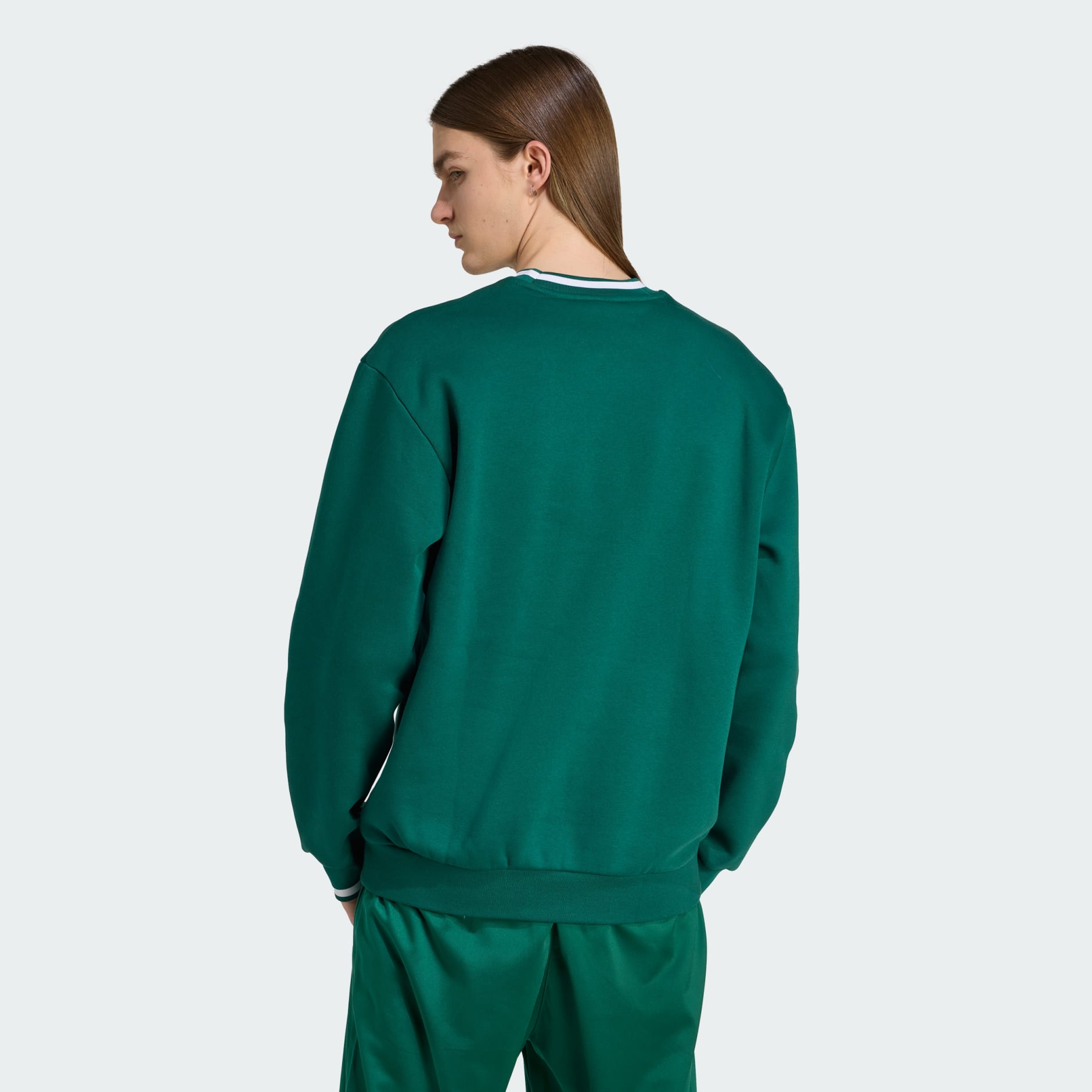 Badge Crewneck Sweatshirt