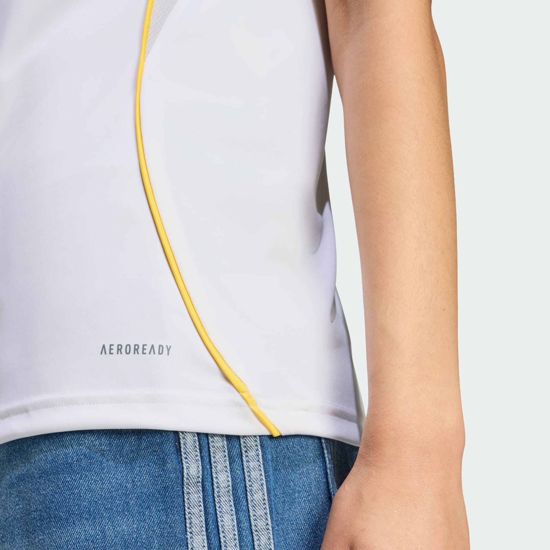 Tricou Real Madrid 25/26 pentru meciurile de acasă