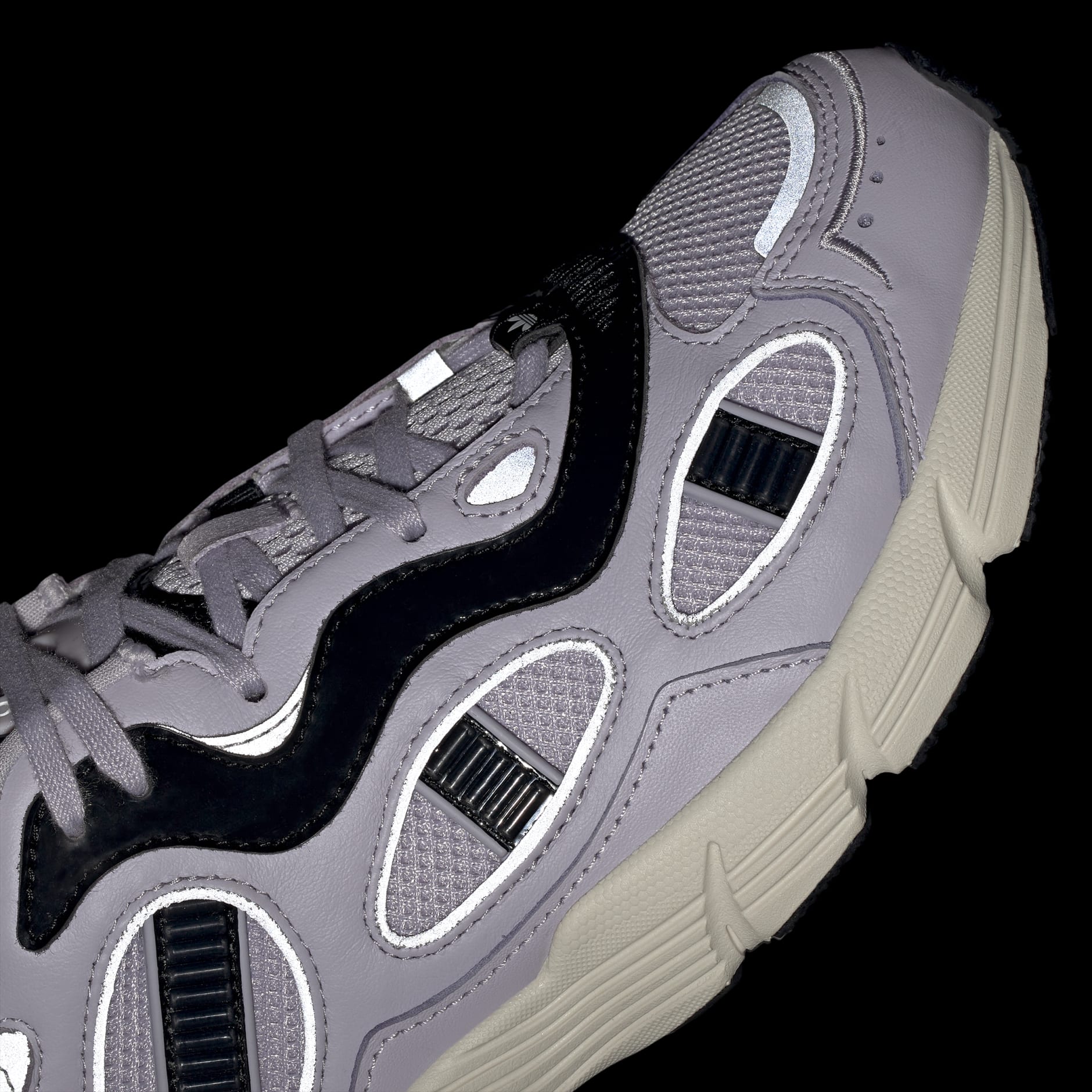 Astir SN Shoes